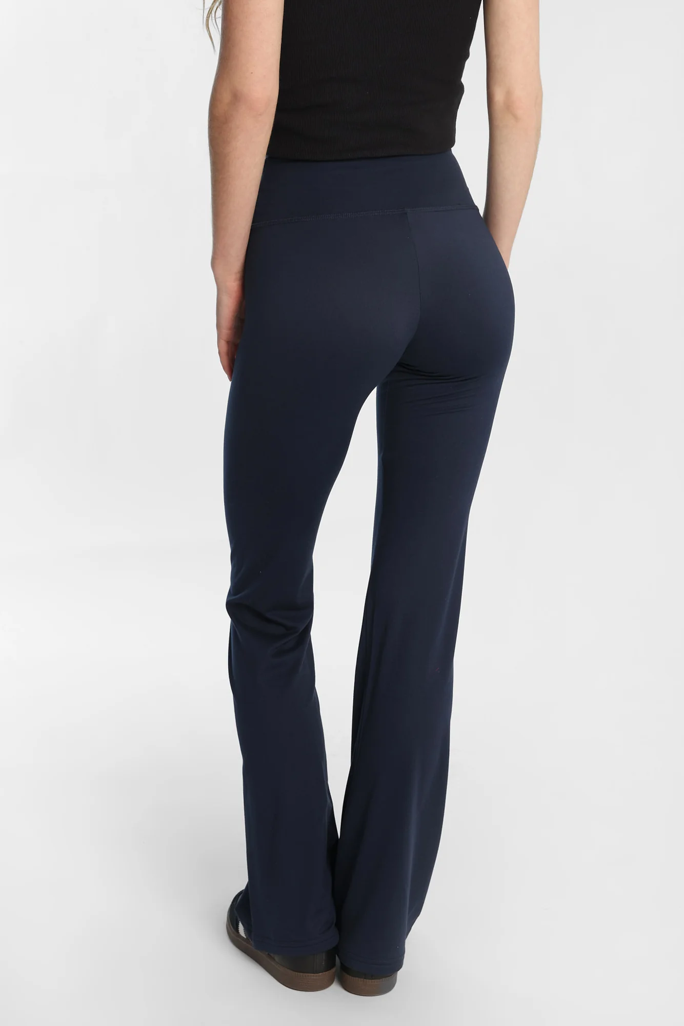 Super Soft Fleeceback Flare Leggings - Image 13
