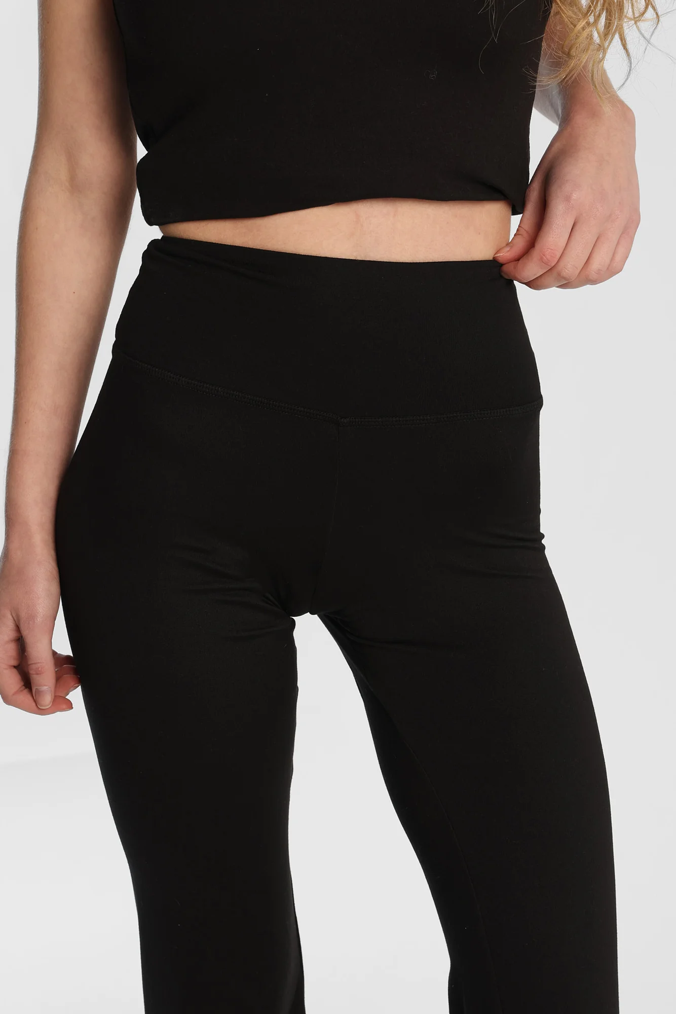 Super Soft Fleeceback Flare Leggings - Image 3