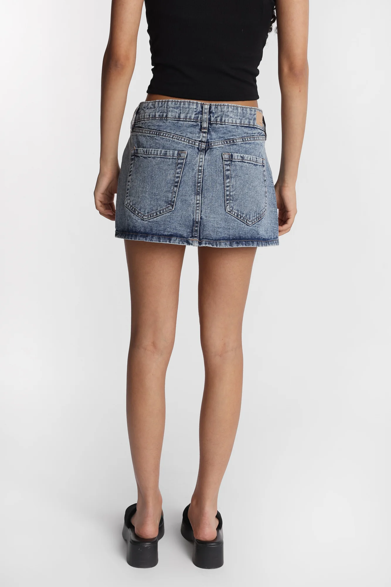 Short-jupe en denim taille basse - Image 7
