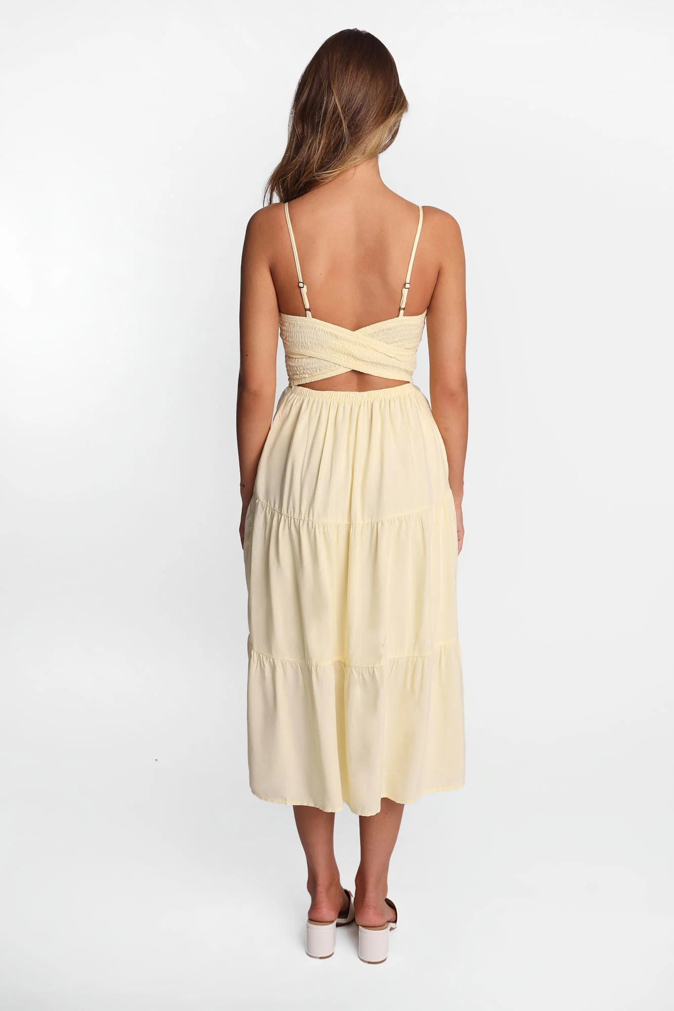 Robe maxi dos croisé à taille smockée - Image 21