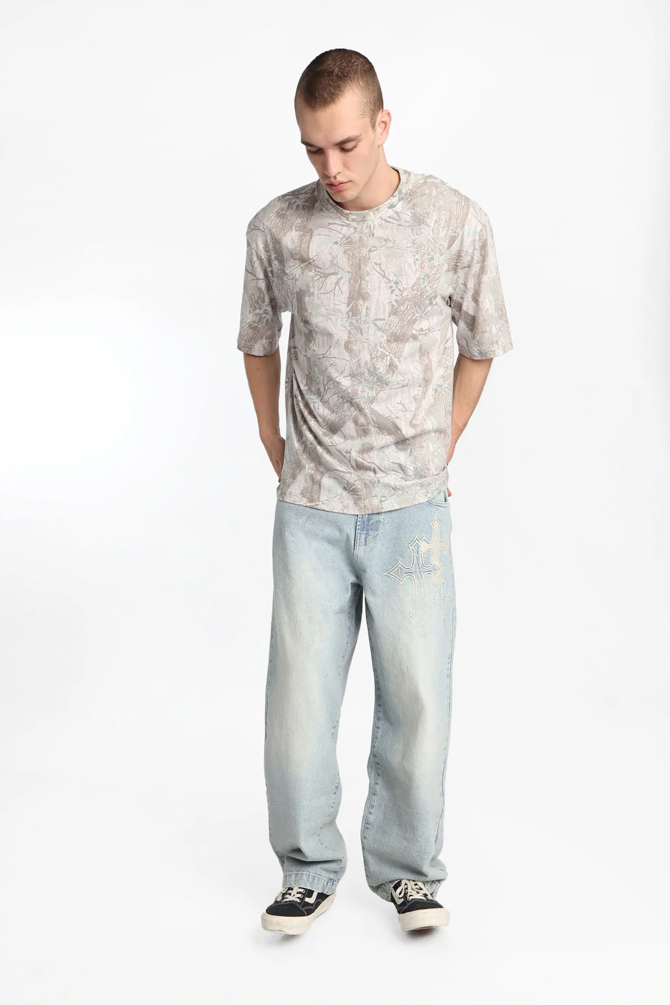 Cross Trio Embroidered Skater Jeans - Image 5