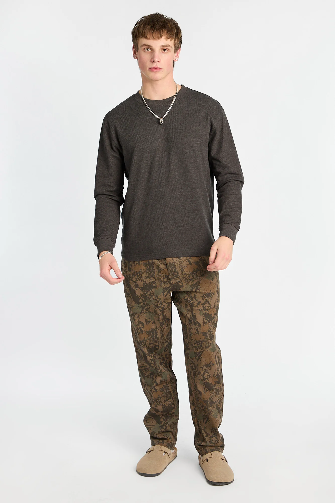 Pantalon en sergé à coupe décontractée - Image 5