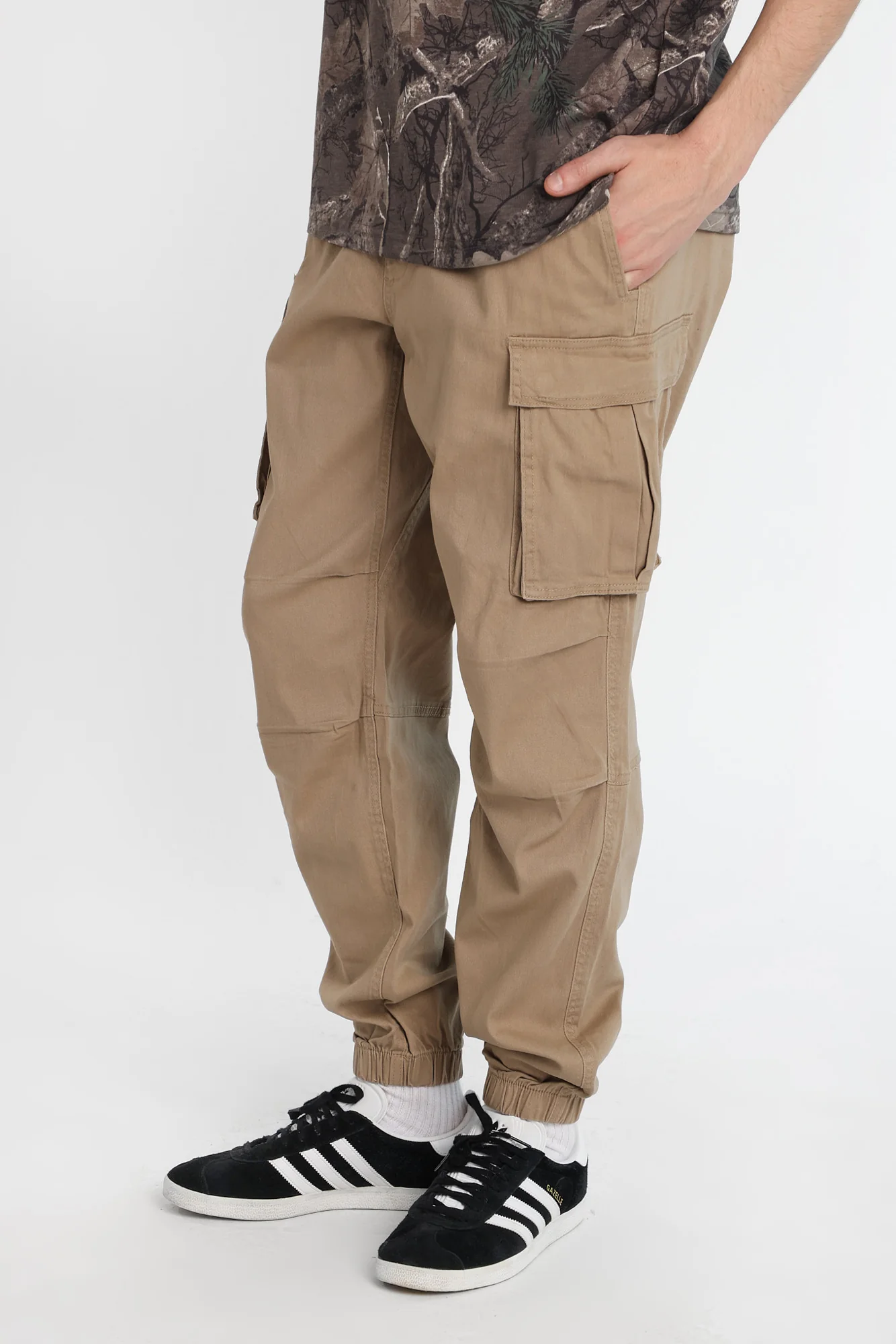 Jogger cargo en sergé coupe ample - Image 15