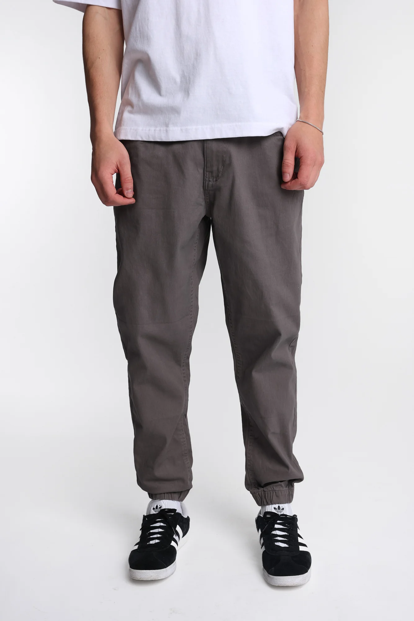 Jogger en sergé décontracté - Image 7