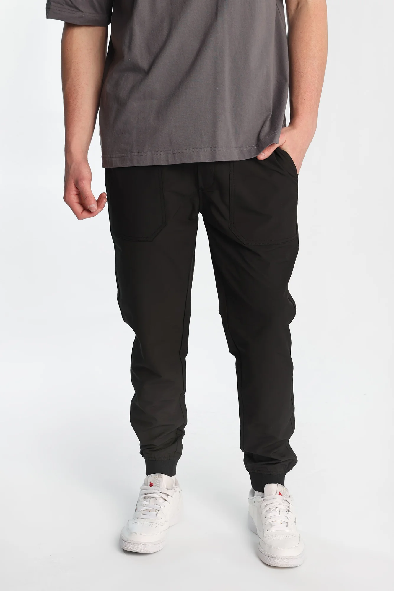 Traveler Jogger