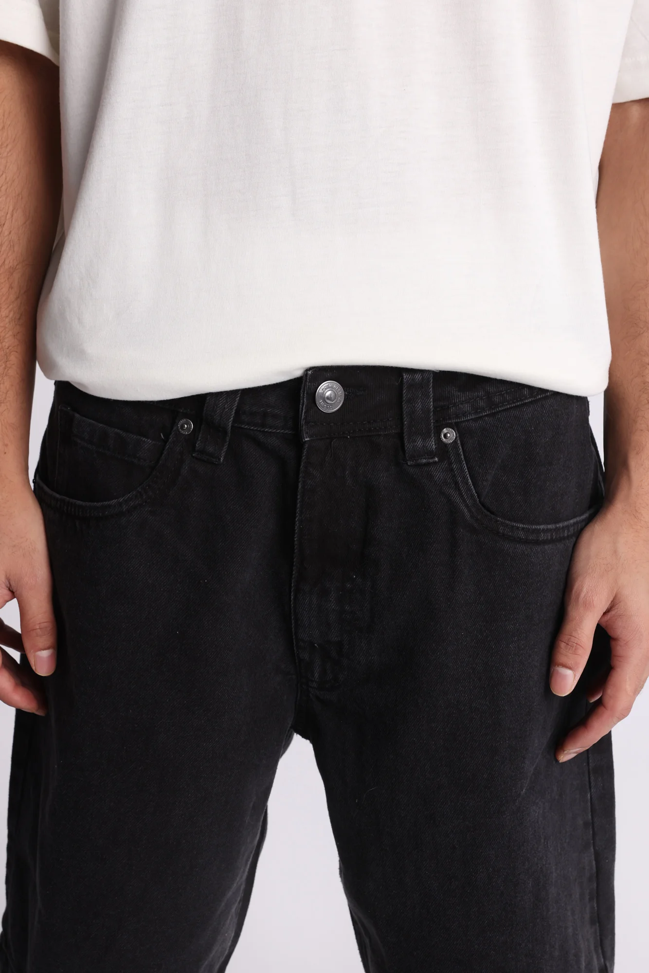 Short en denim ample brodé - Image 3