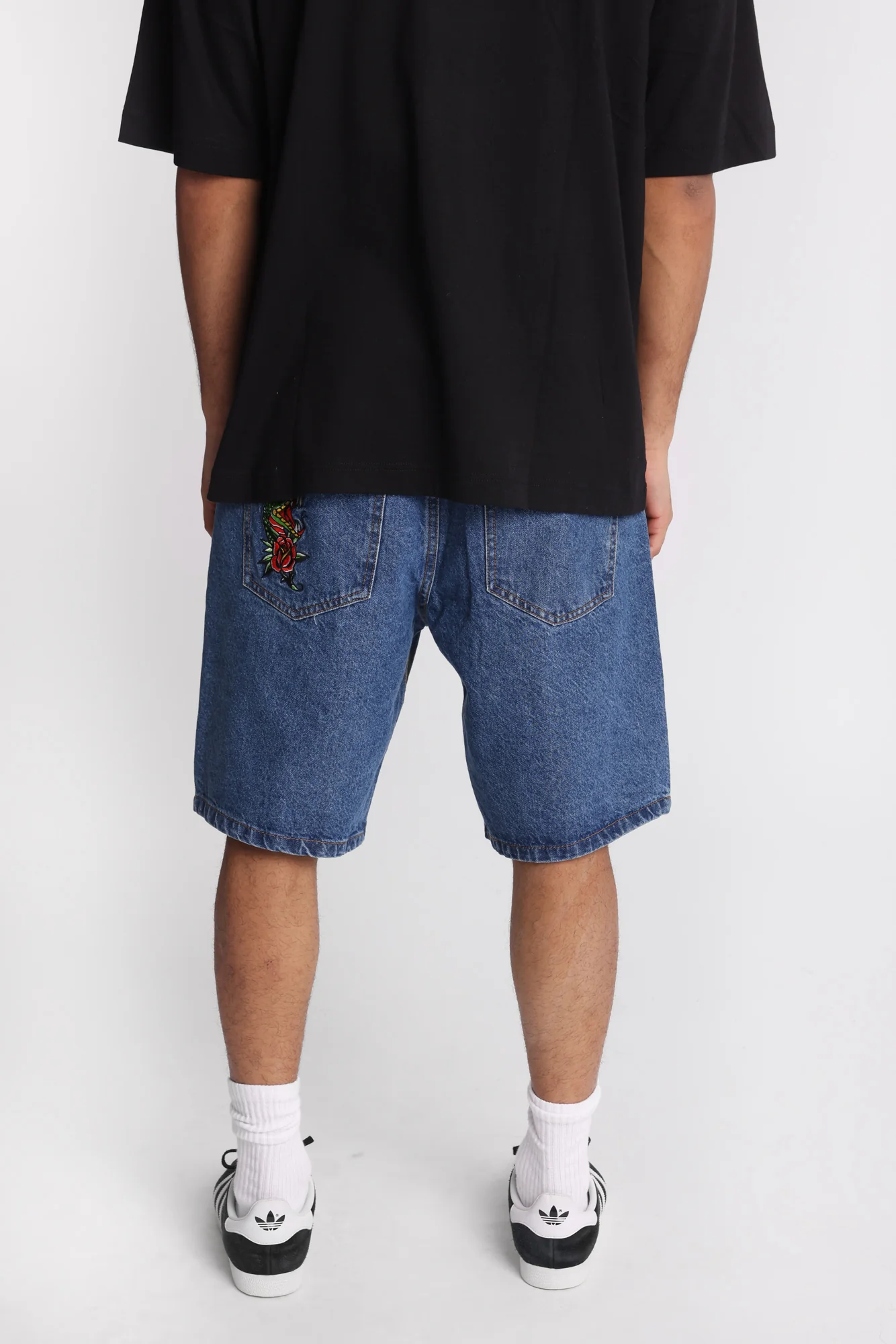 Short en denim ample brodé - Image 4
