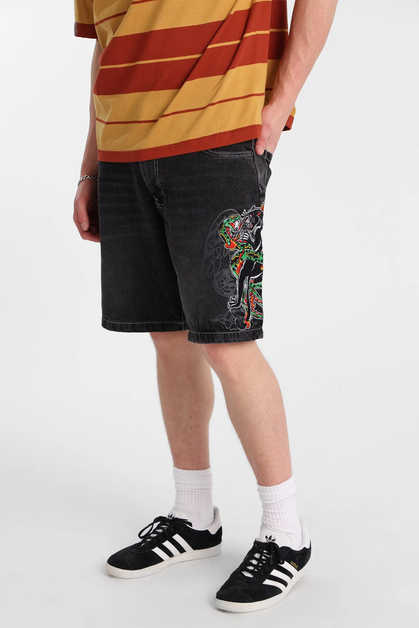 Loose Embroidered Denim Shorts