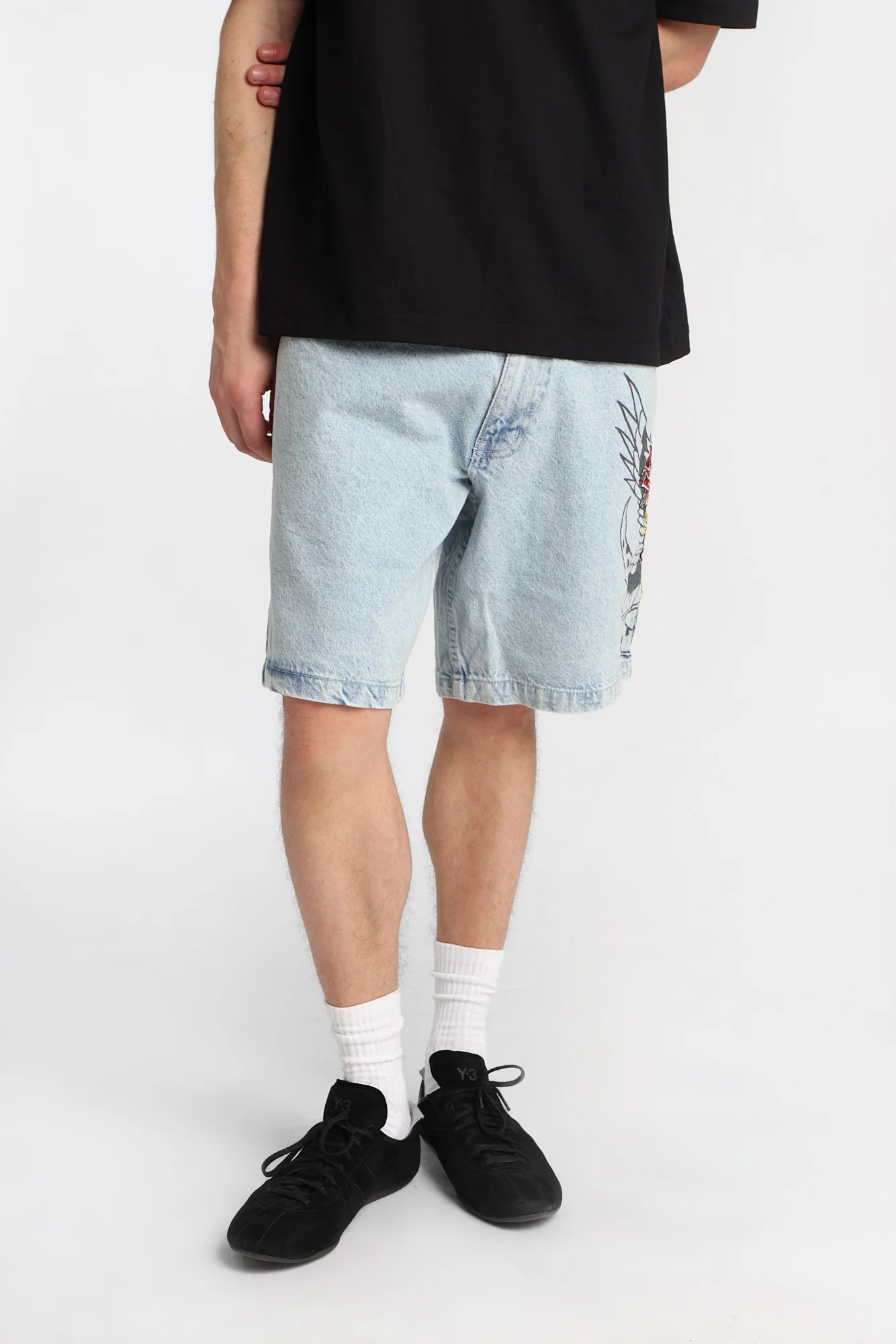 Loose Embroidered Denim Shorts - Image 2