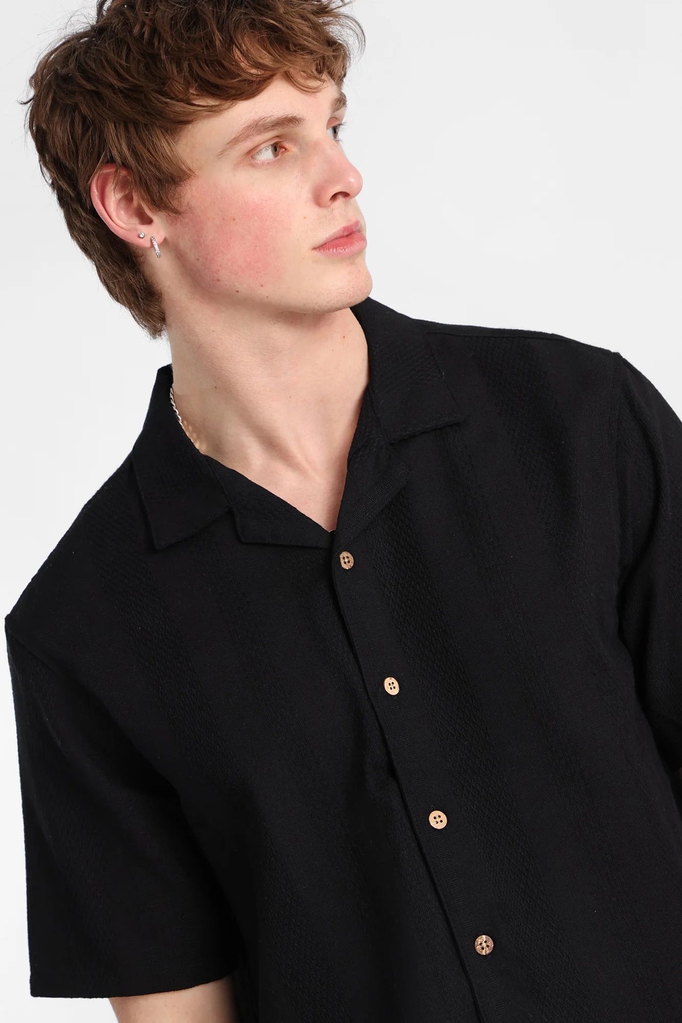 Textured Striped Button-Up Shirt - Image 3