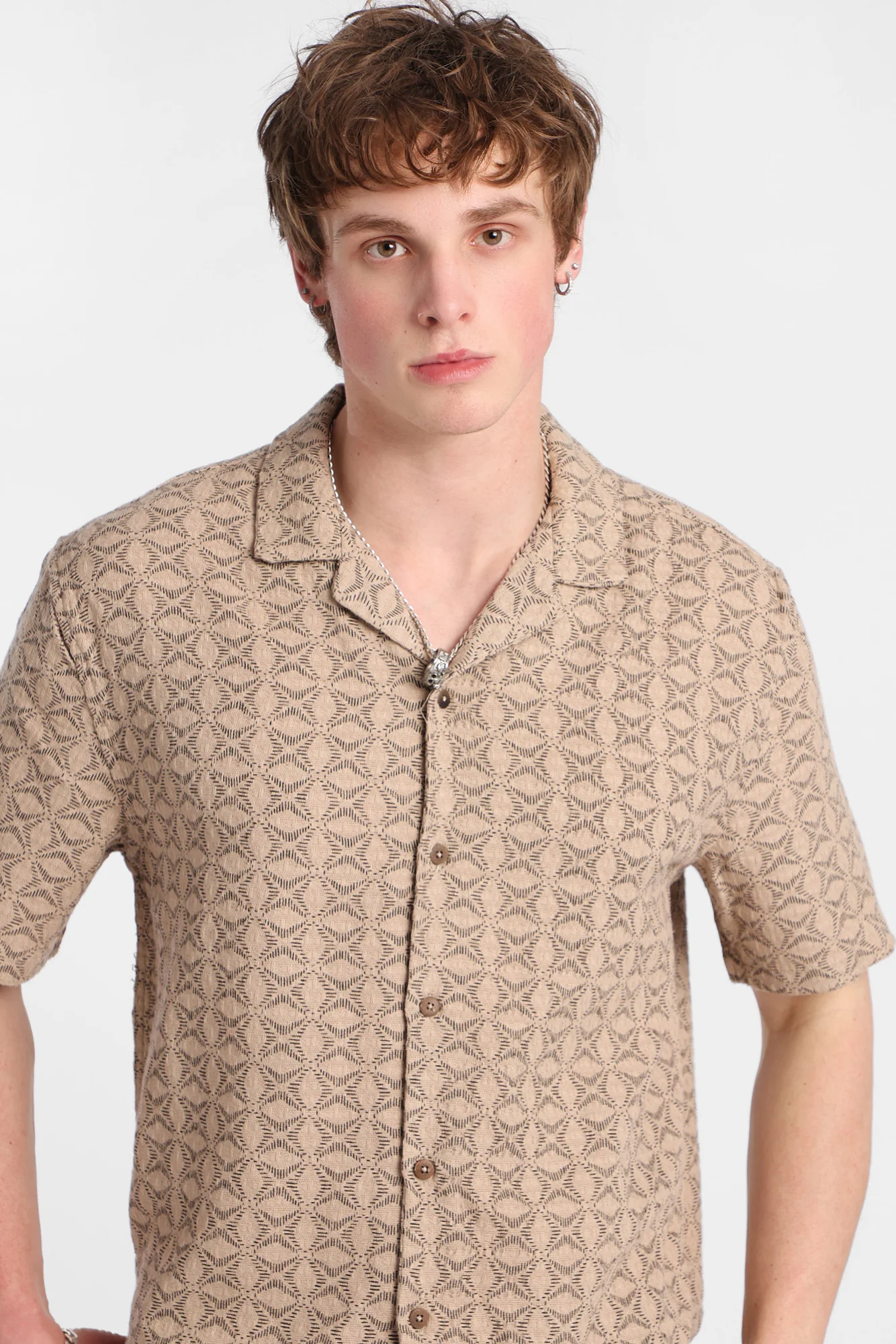 Chemise boutonnée texturée à motif floral géométrique - Image 2