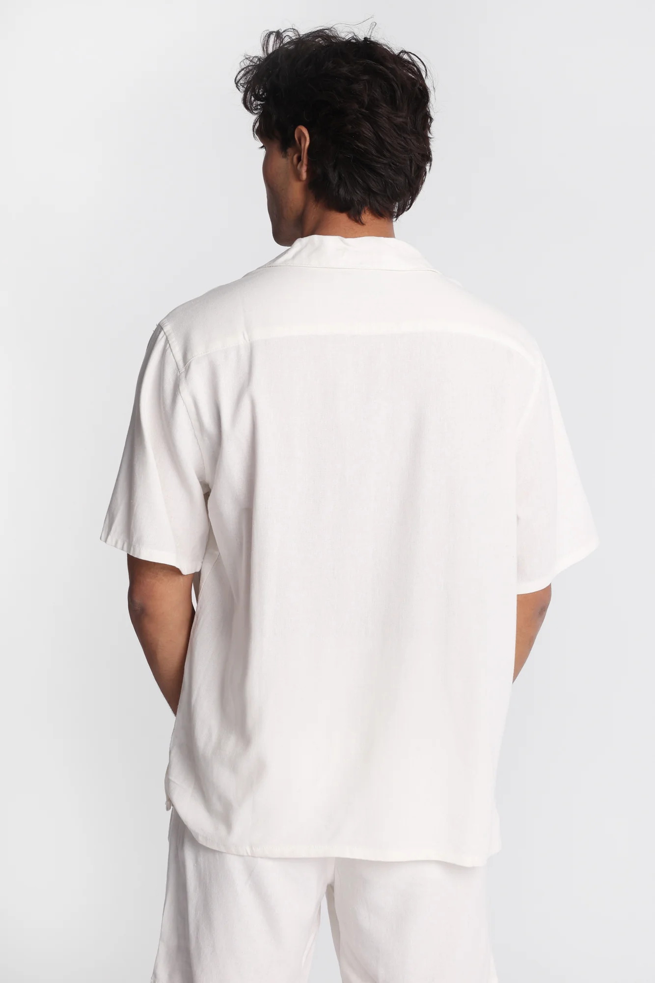 Chemise boutonnée en mélange de lin - Image 8
