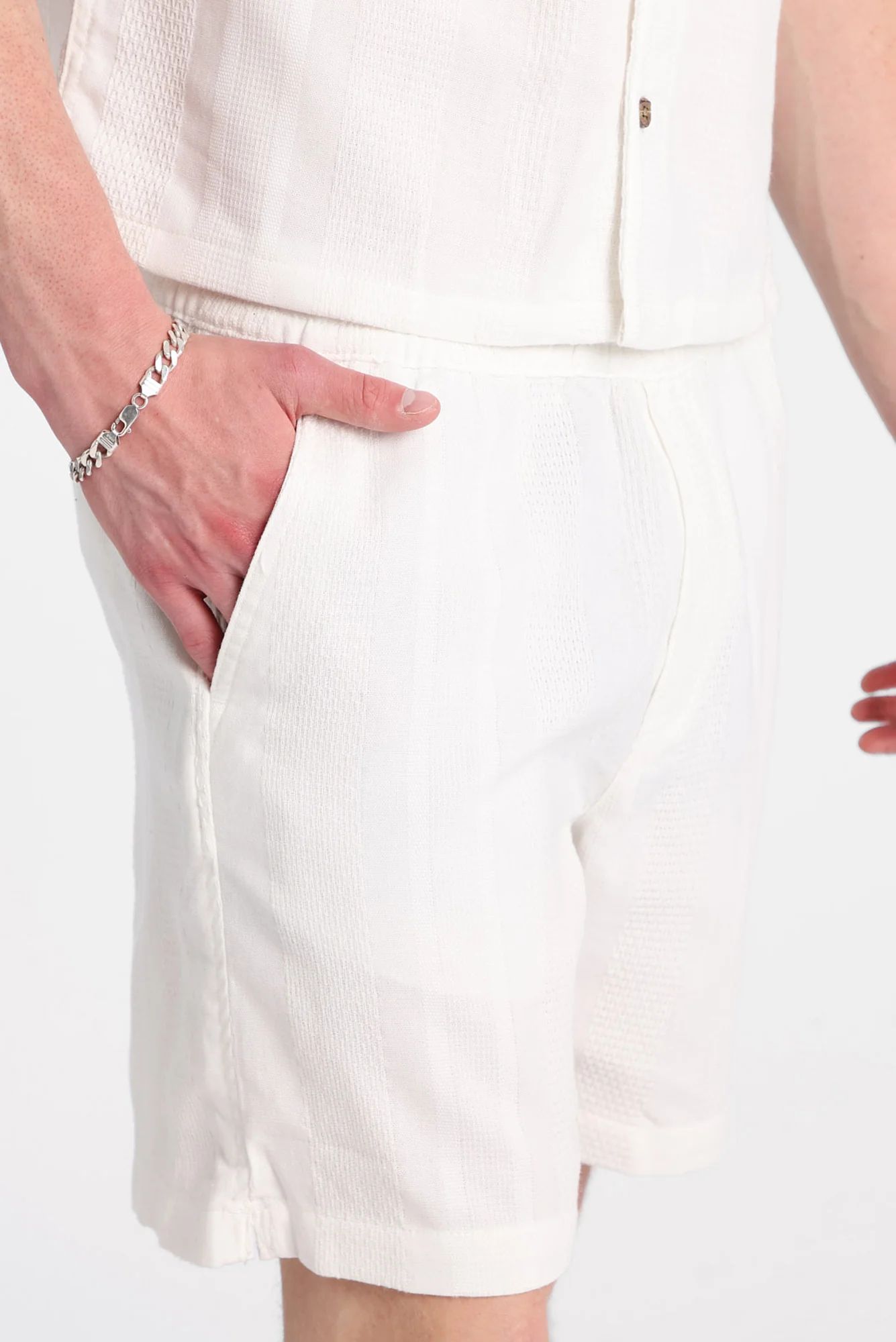 Textured Striped Shorts 7" - Image 7