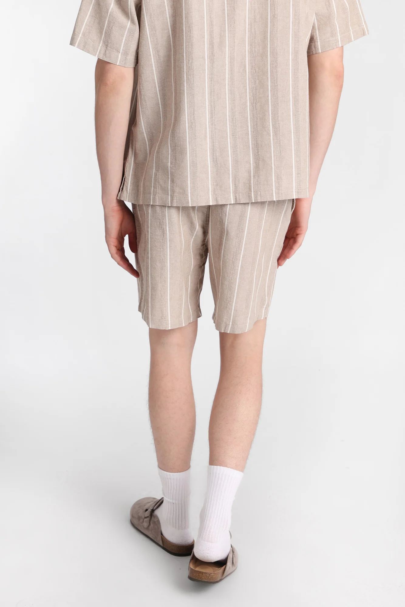 Textured Striped Shorts - Image 3