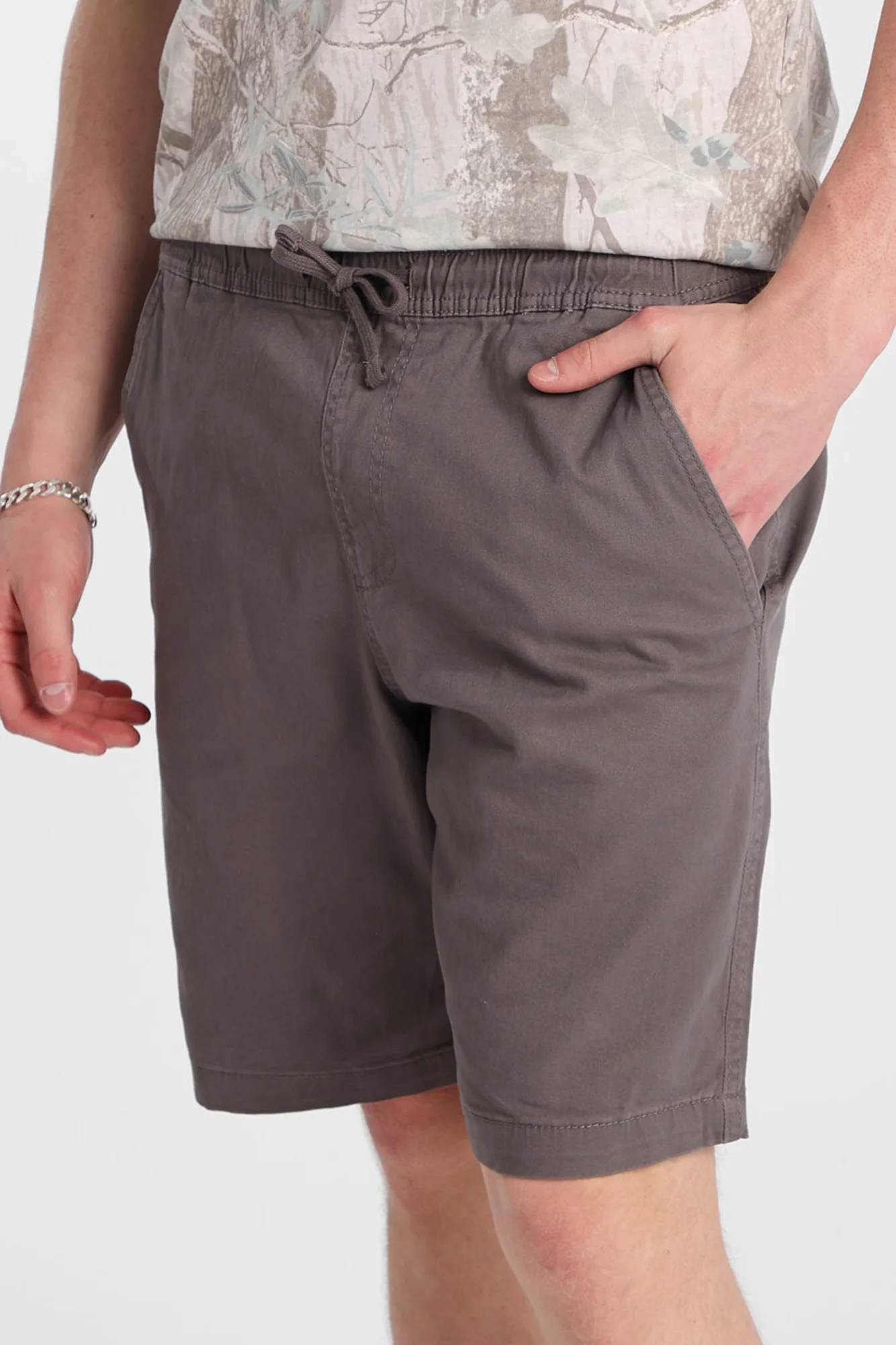 Twill Shorts 9" - Image 7