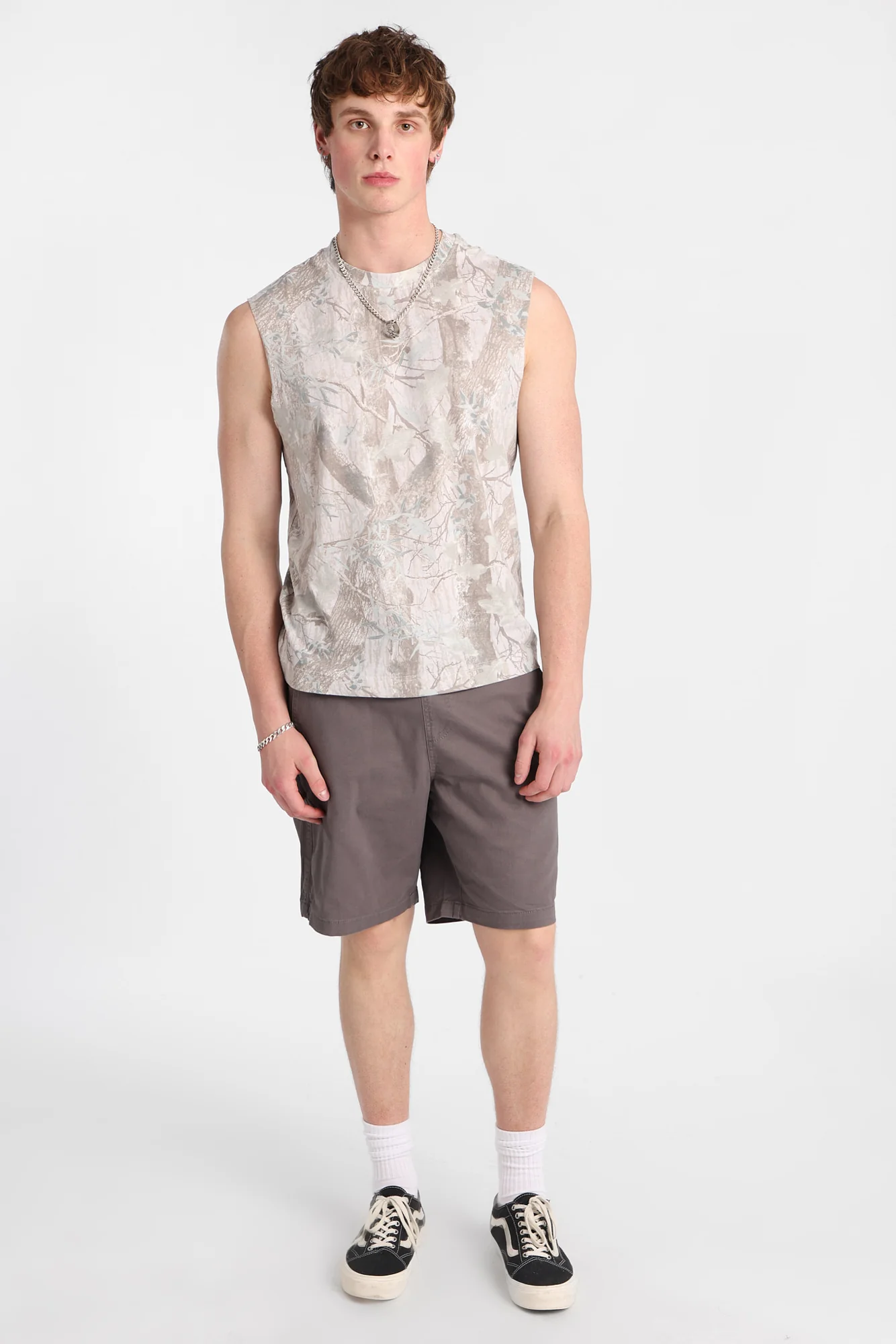 Twill Shorts 9" - Image 9
