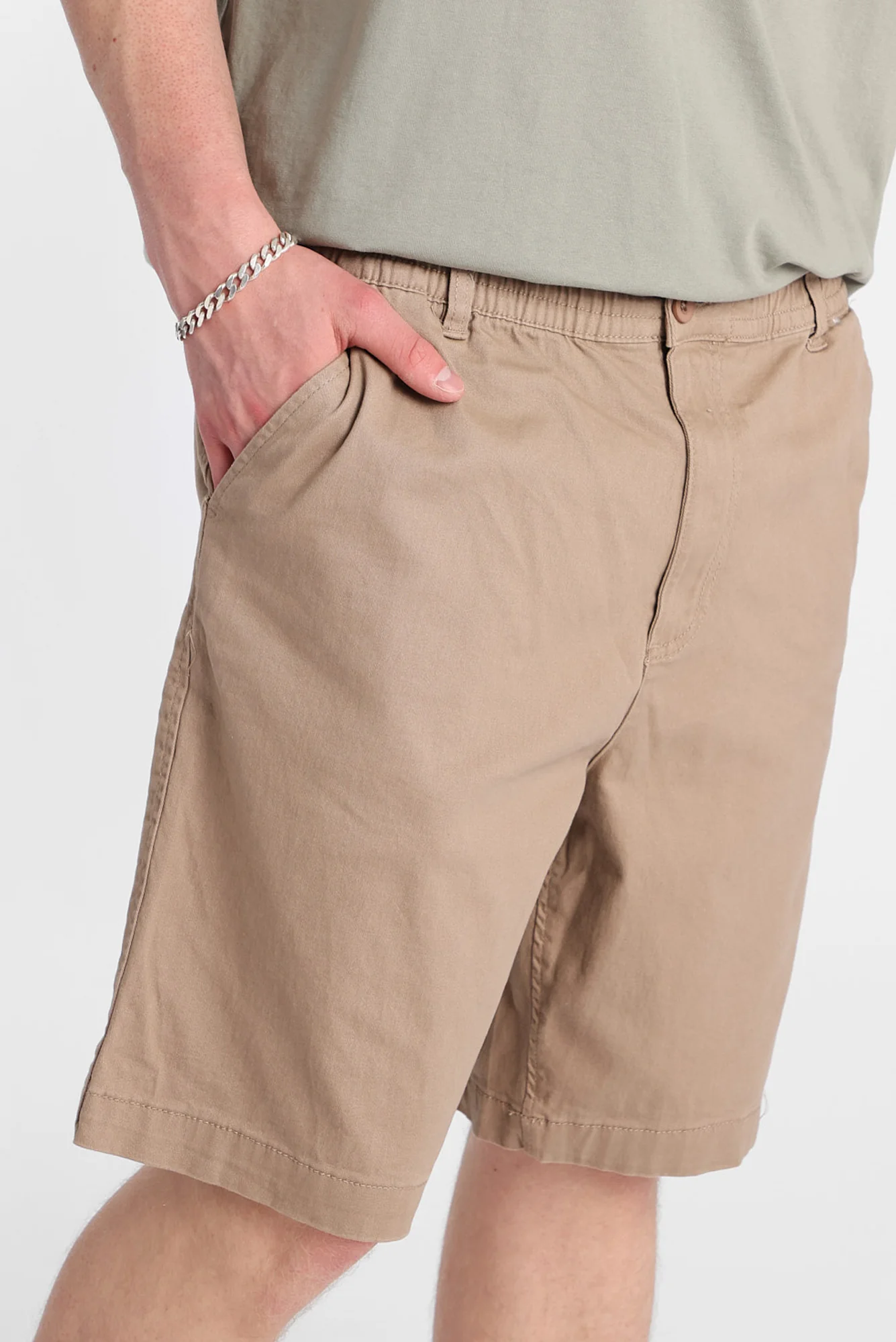 Loose Twill Shorts 9" - Image 6