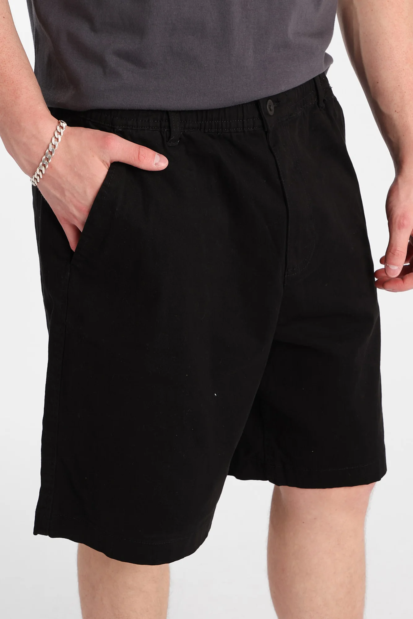 Loose Twill Shorts 9" - Image 10