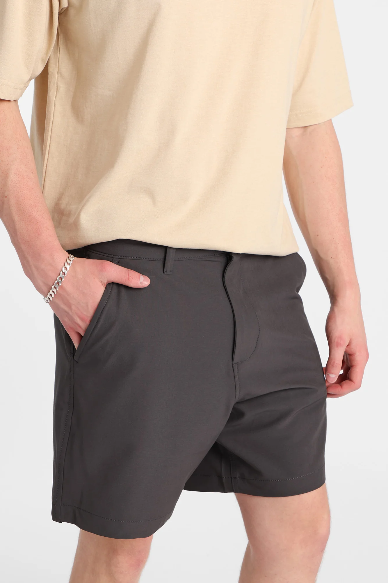 Traveler Golf Shorts 7" - Image 6