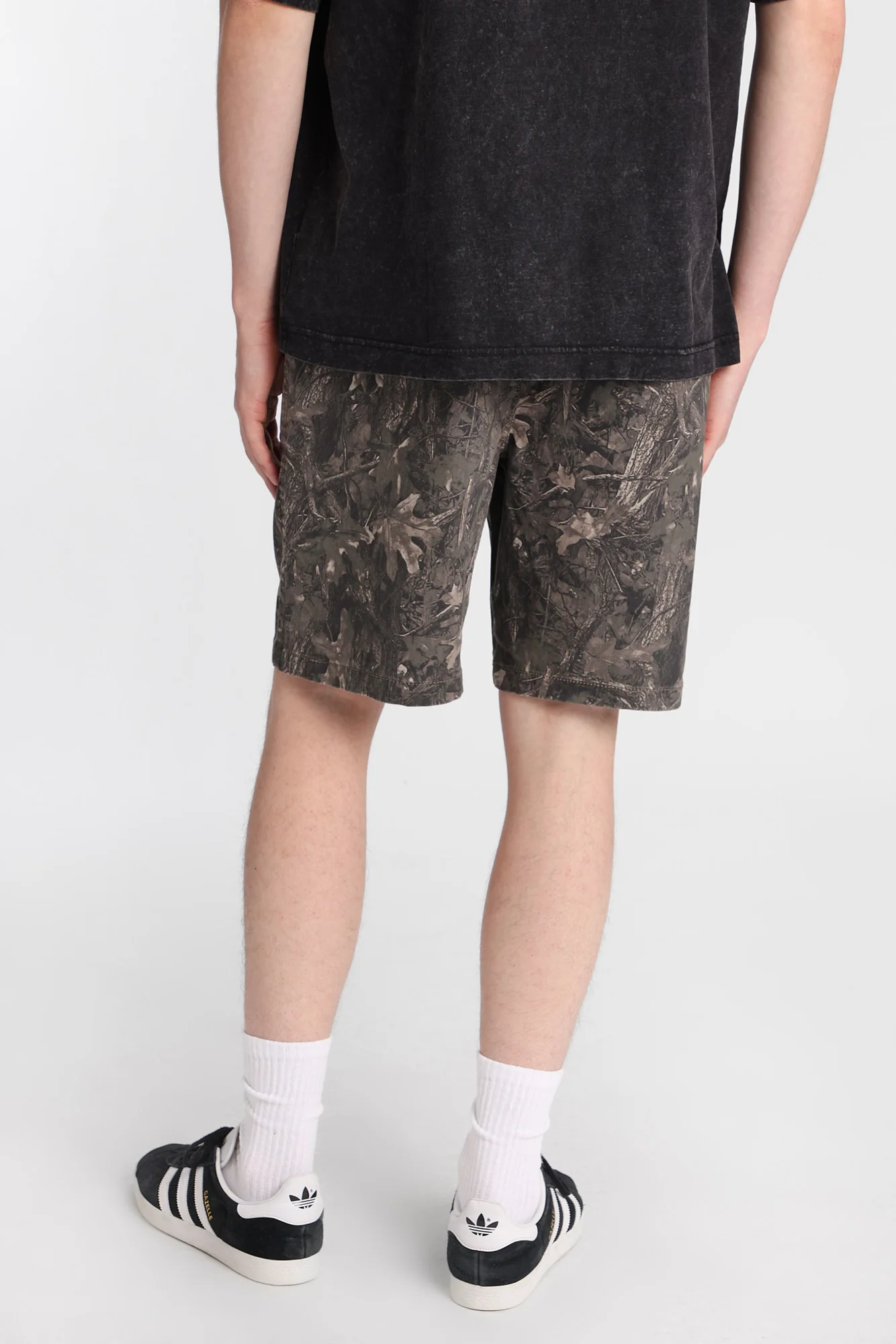 Short en sergé motif camouflage - Image 3
