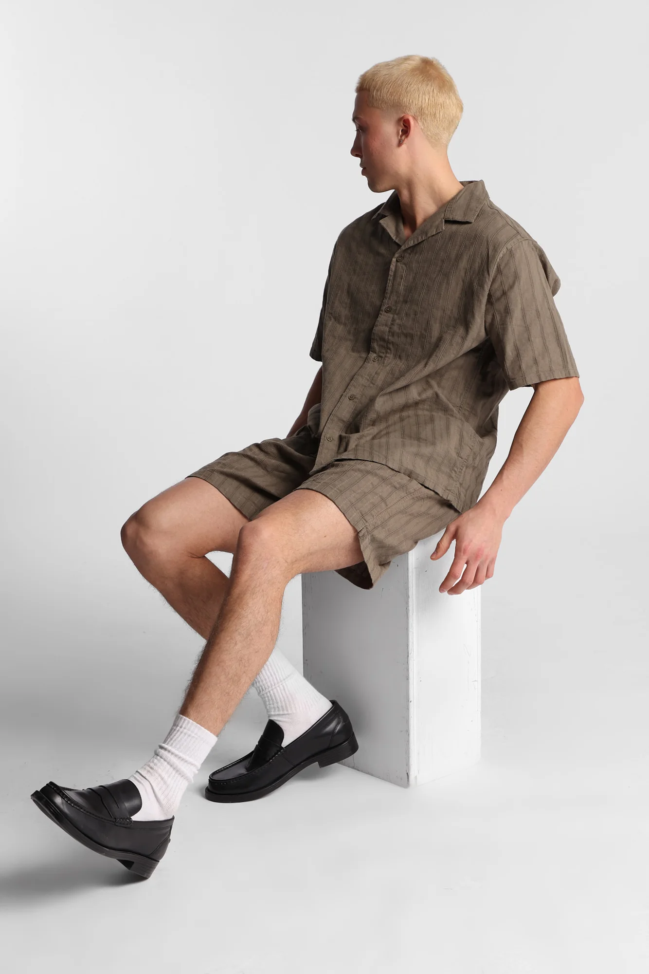 Textured Striped Shorts - Image 10