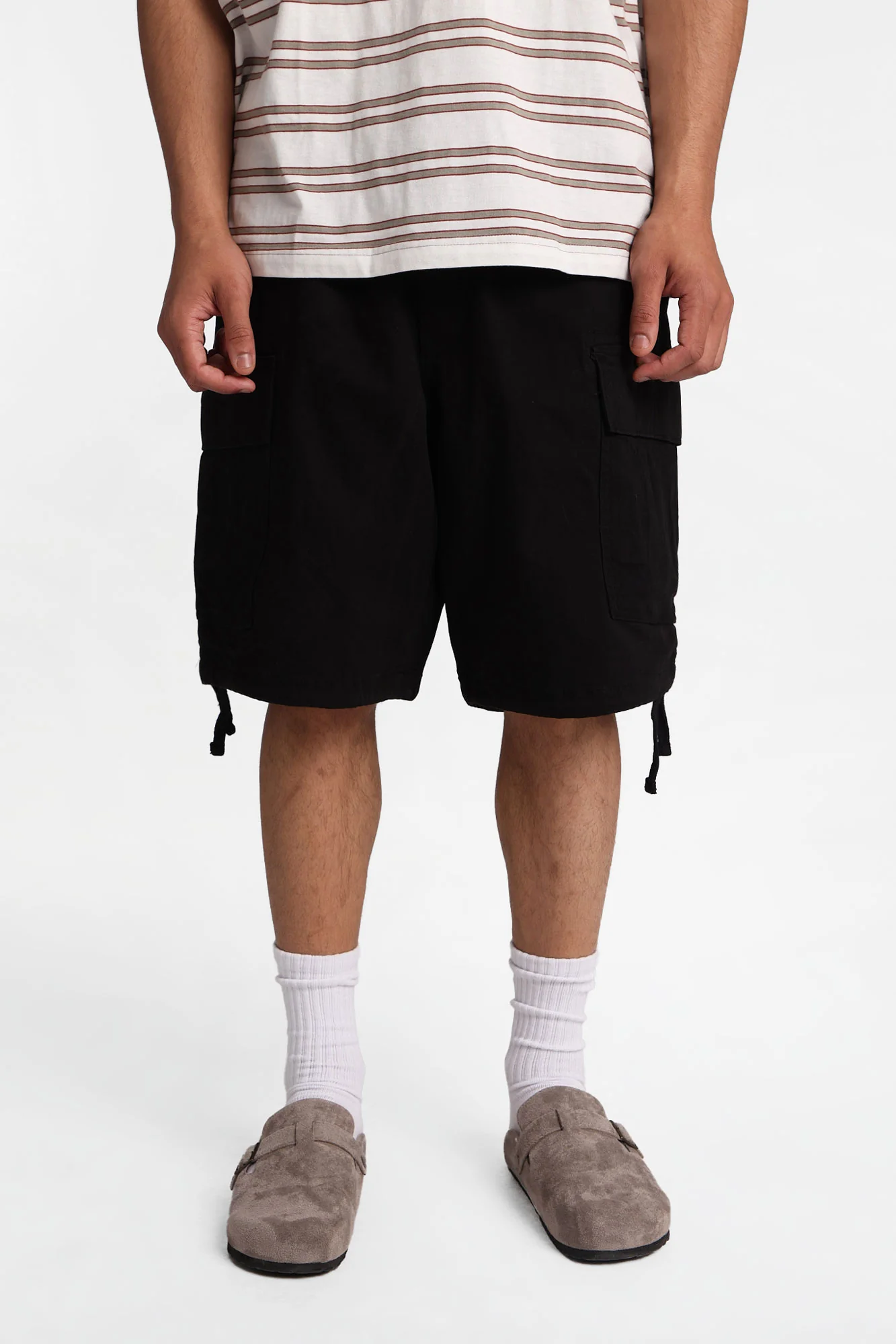 Short ample en sergé à multiples poches