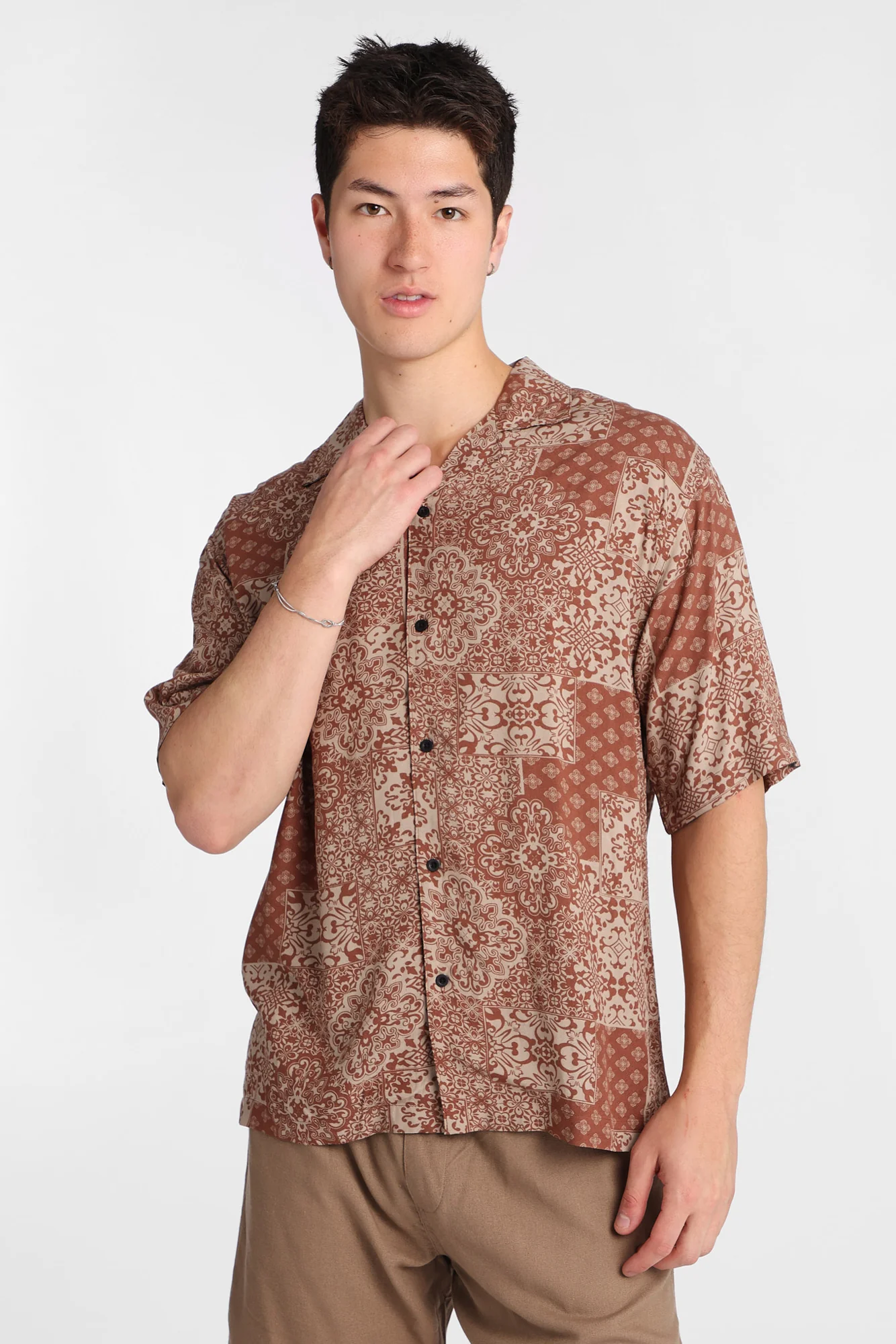 Chemise boutonnée à imprimé bandana - Image 2