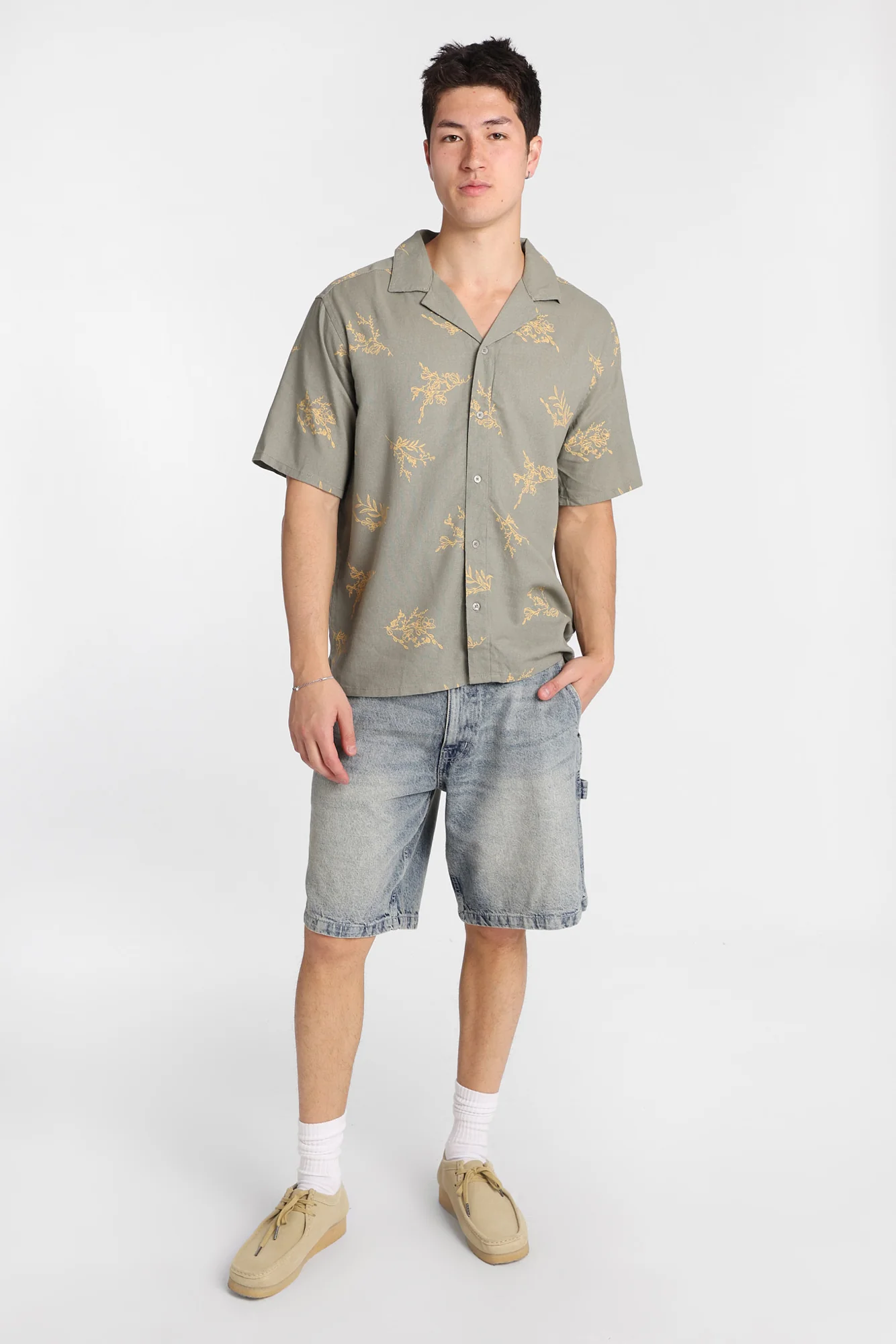 Chemise boutonnée à imprimé floral - Image 5