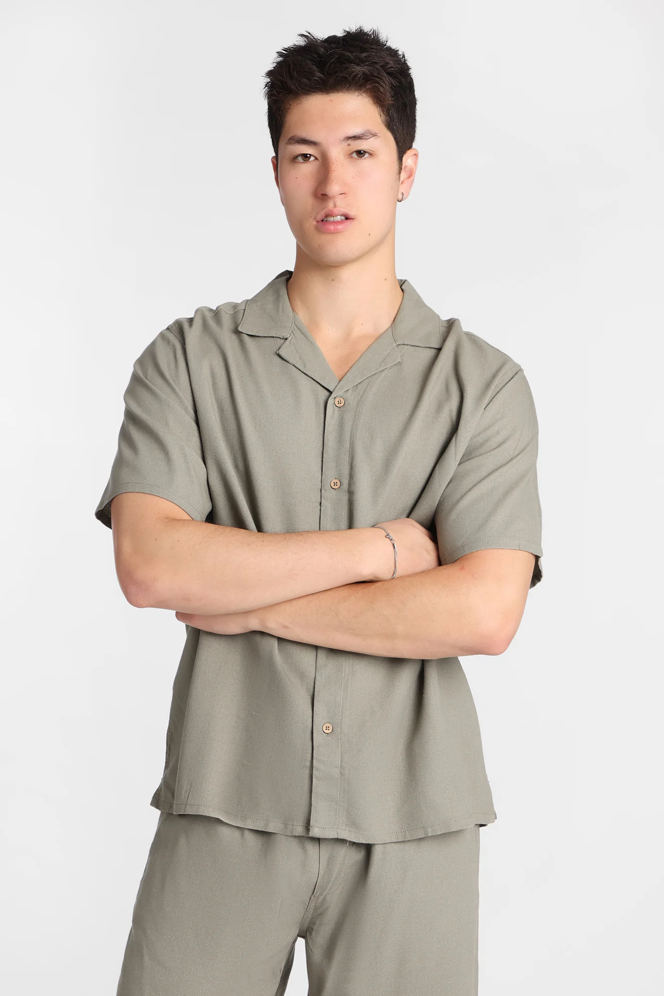 Linen-Blend Short Sleeve Button-Up Shirt - Image 10