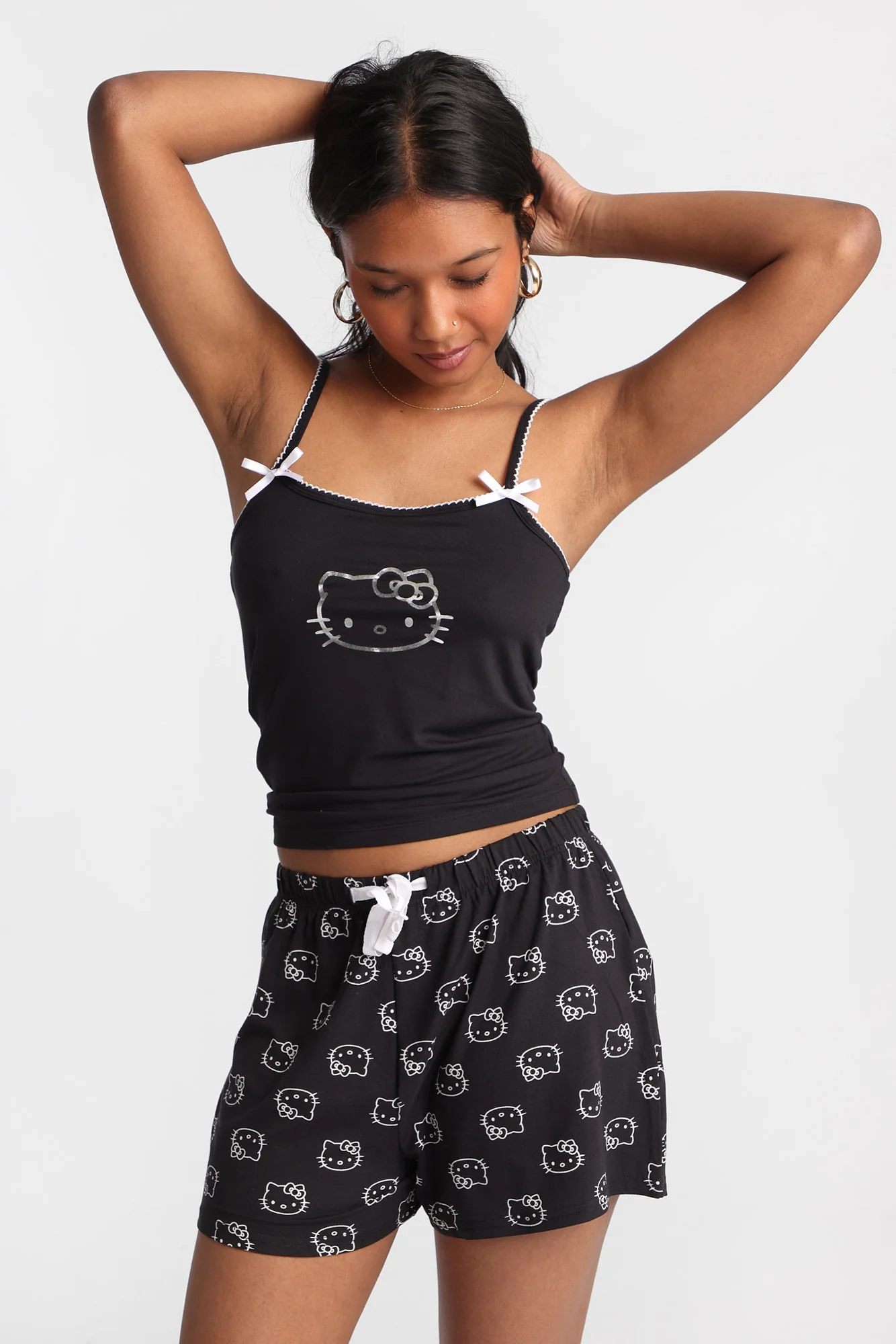 Ensemble camisole et short pyjama imprimé cerises Hello Kitty