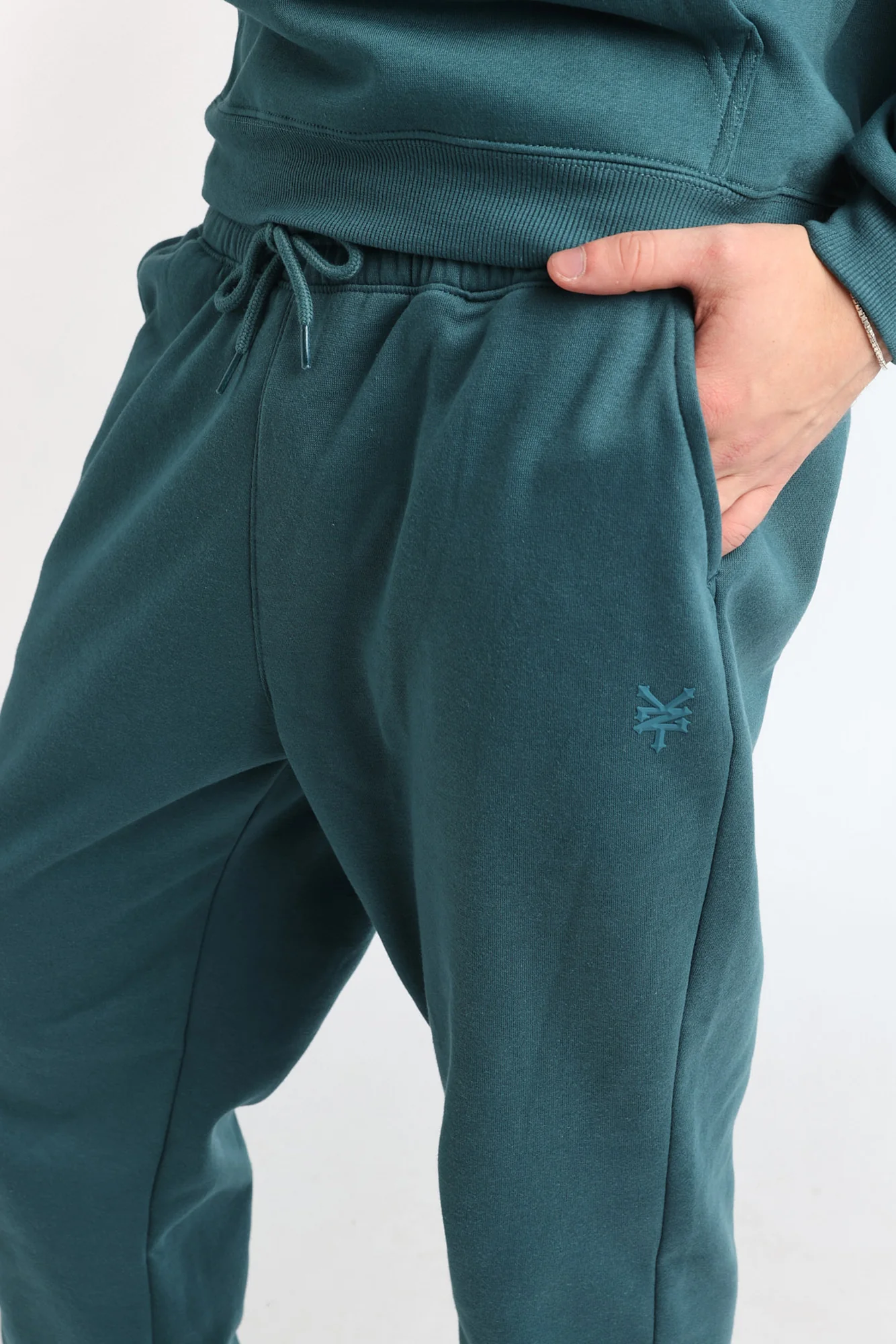 Zoo York Tonal Logo Fleece Joggger - Image 14
