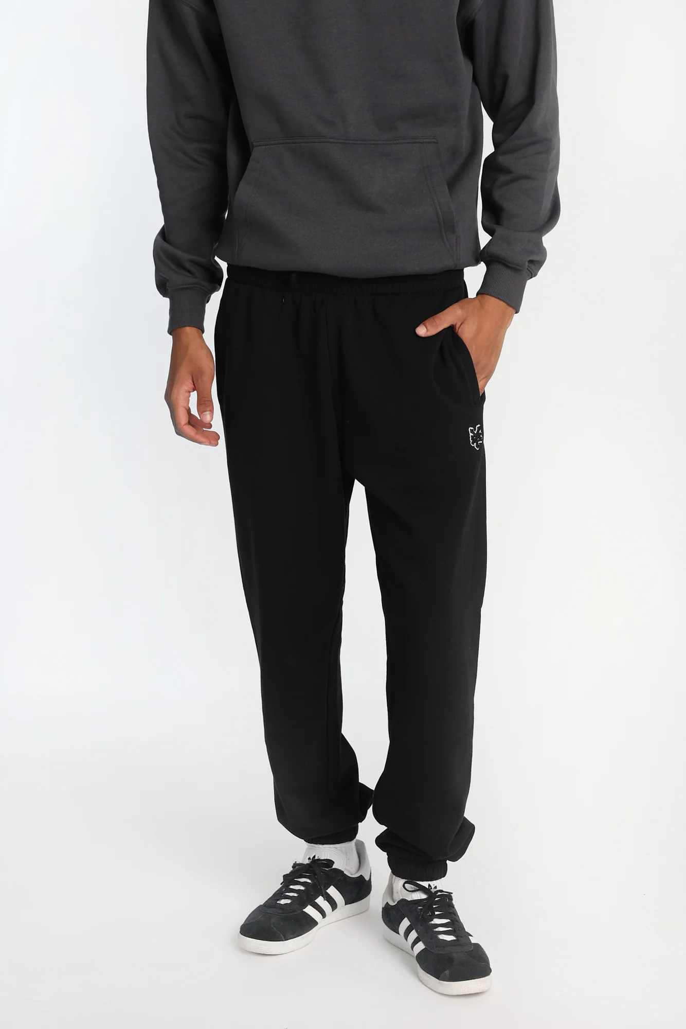 Zoo York Embroidered Logo Sweatpants - Image 2