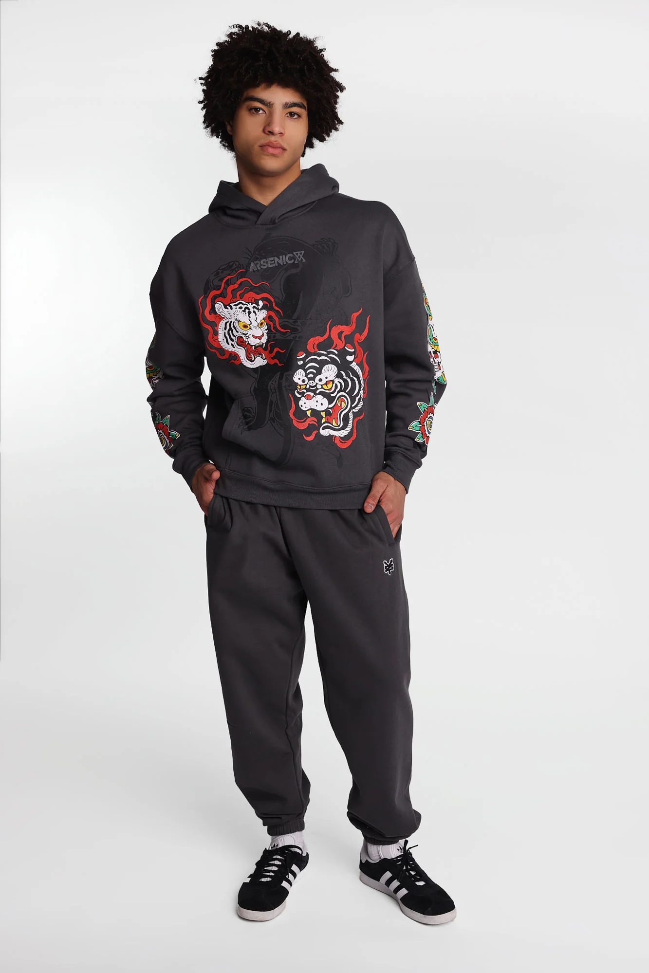 Zoo York Embroidered Logo Sweatpants - Image 13