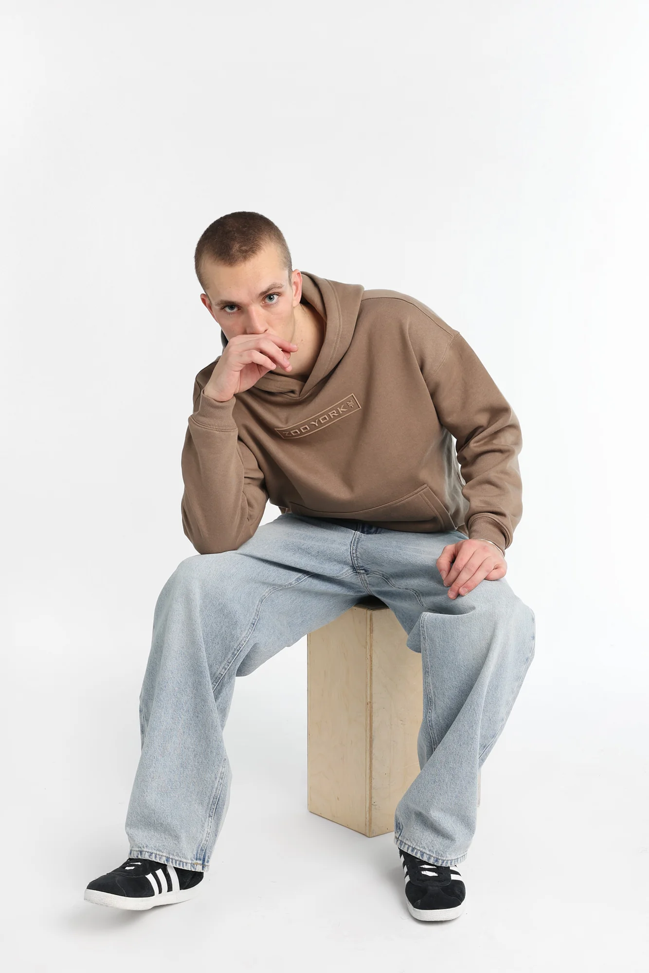 Baggy Light Stonewash Jeans - Image 5