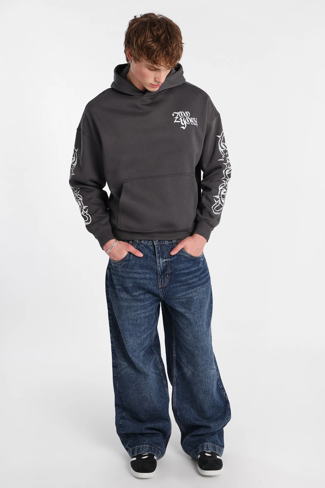 Ultra-Baggy Jeans - Image 4