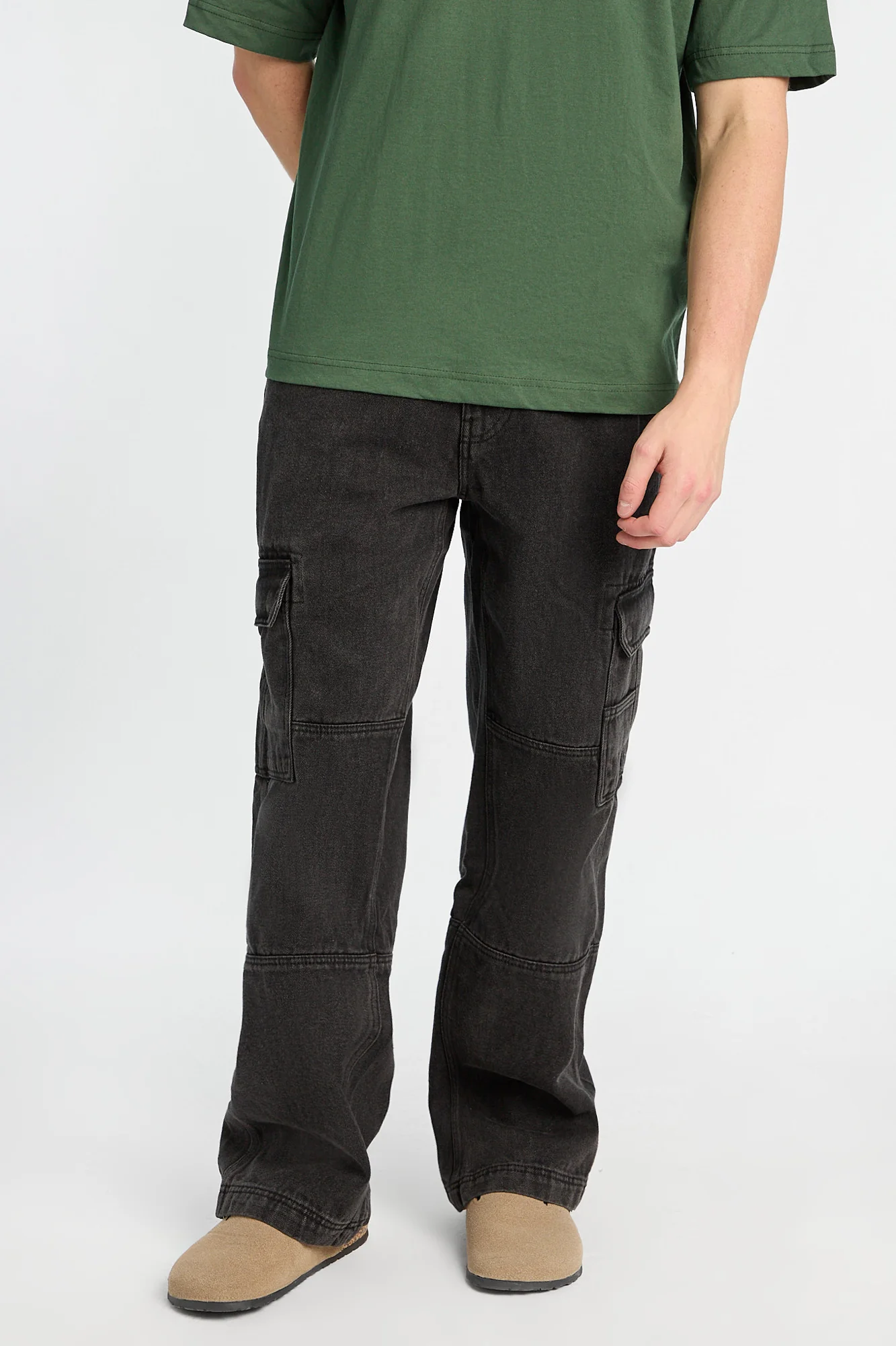Jean cargo style charpentier délavé noir