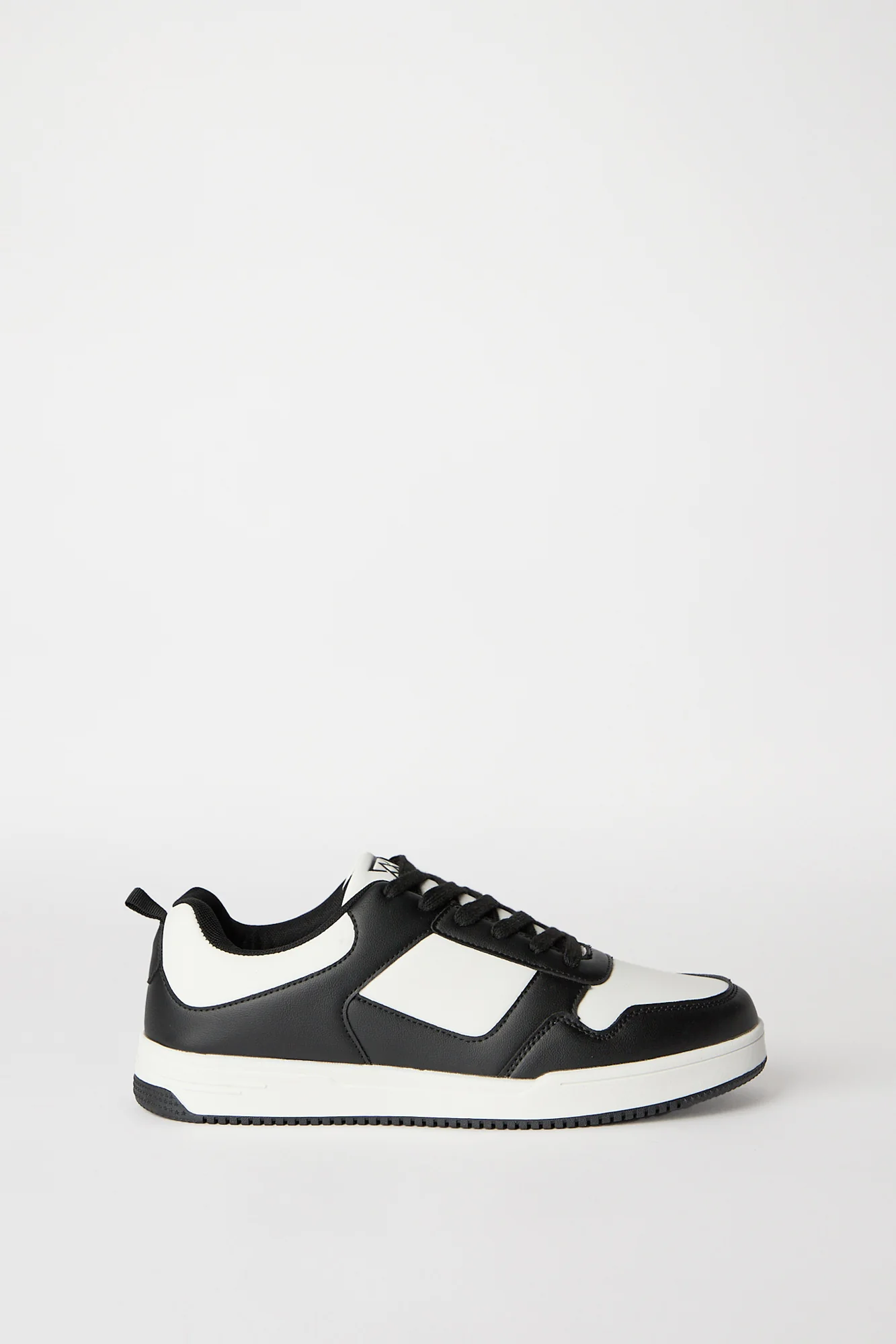 Arsenic Basic Low Shoes - Image 8