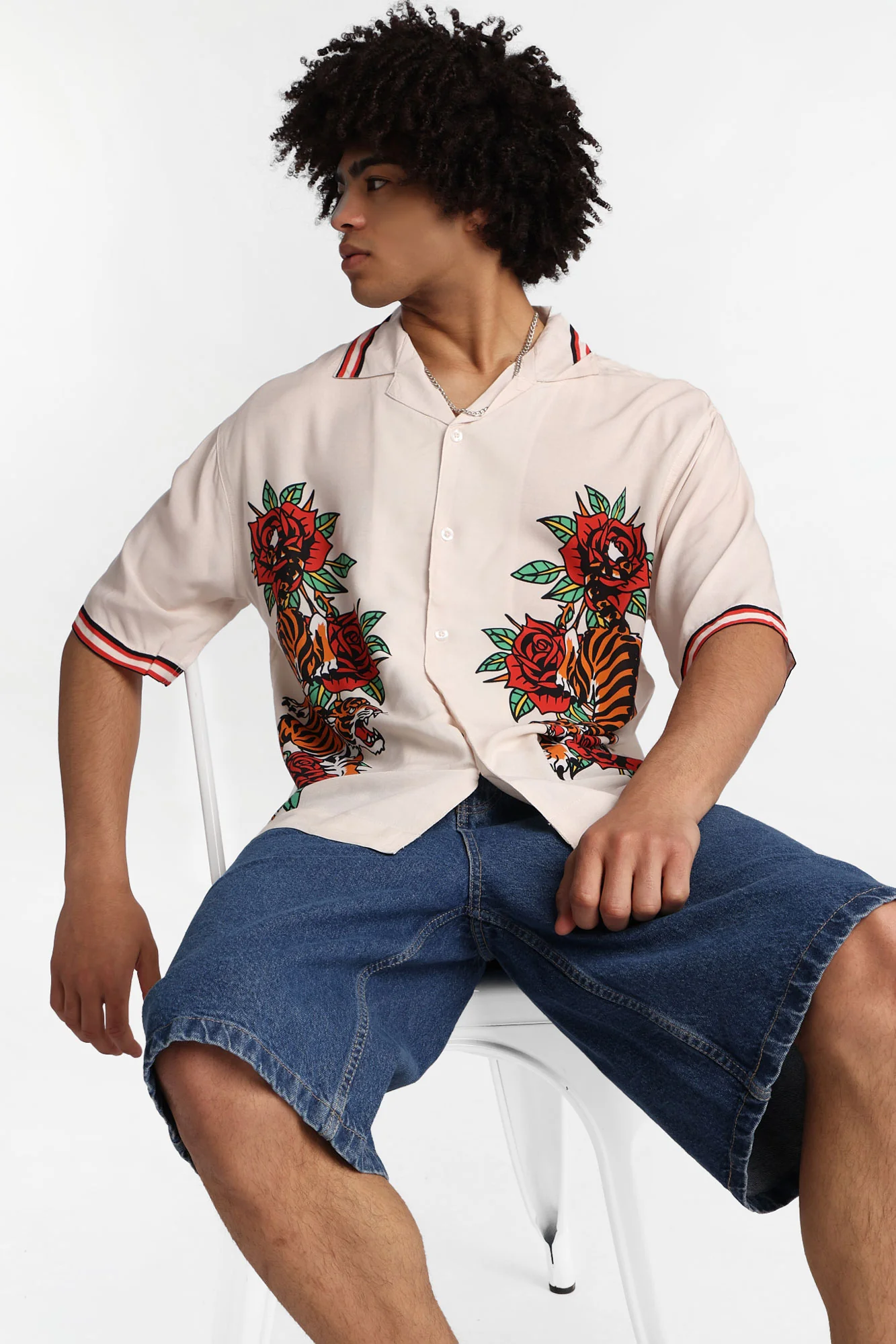 Chemise boutonnée à imprimé tigre et roses Arsenic - Image 5
