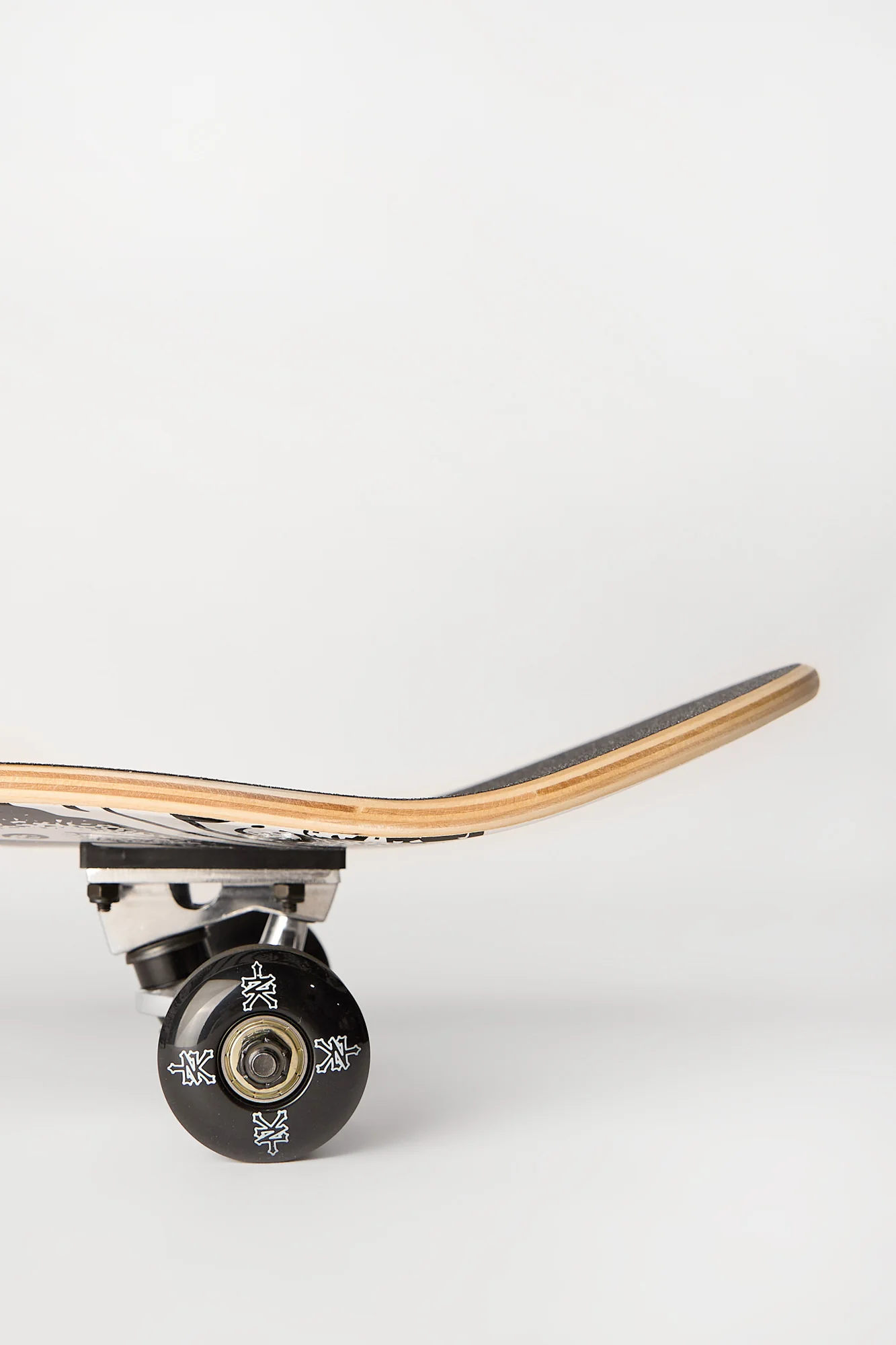 Zoo York Wolf Sketch Skateboard 7.75" - Image 2