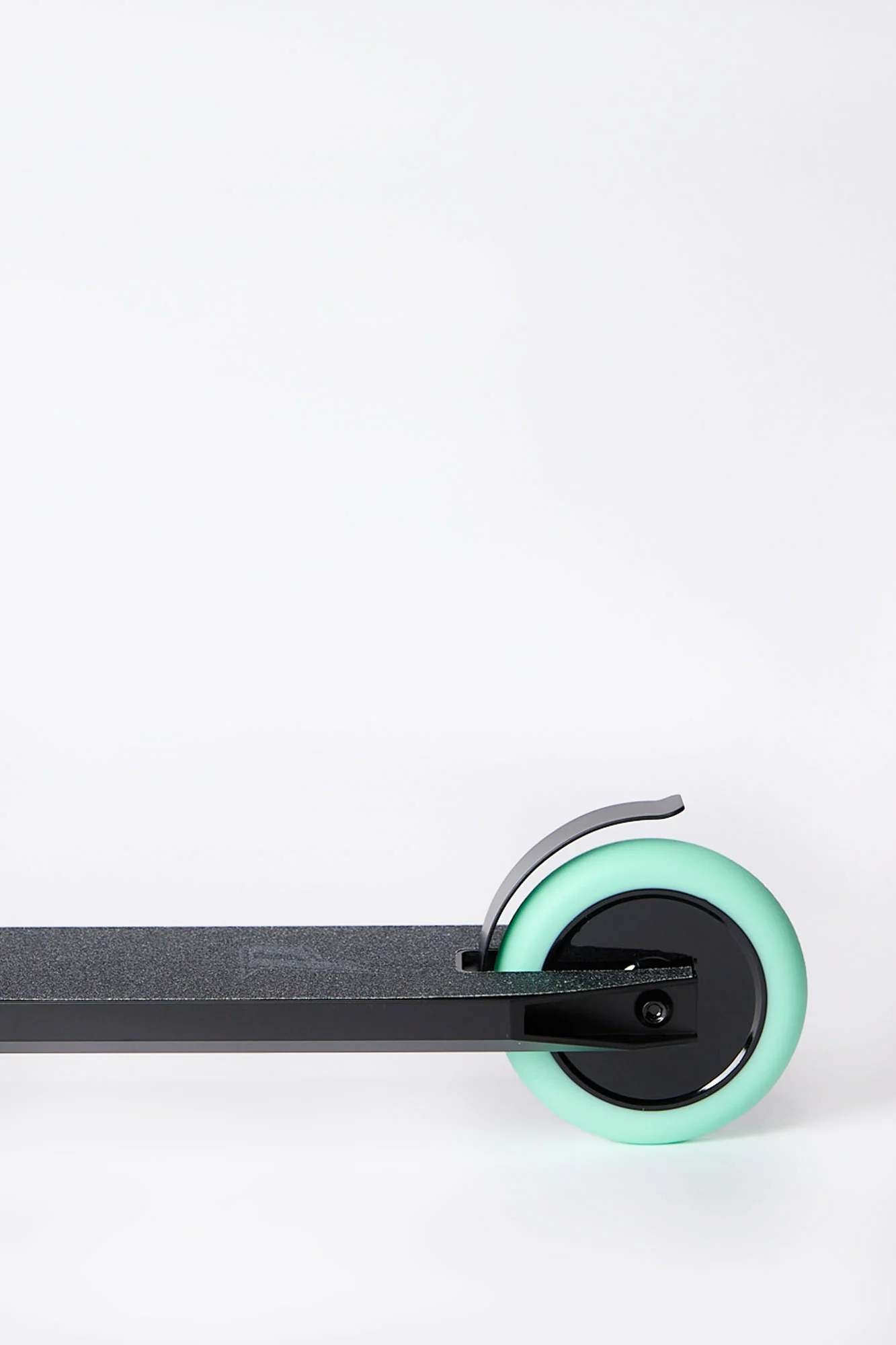 Pivot X-Ride Black & Teal Scooter - Image 4