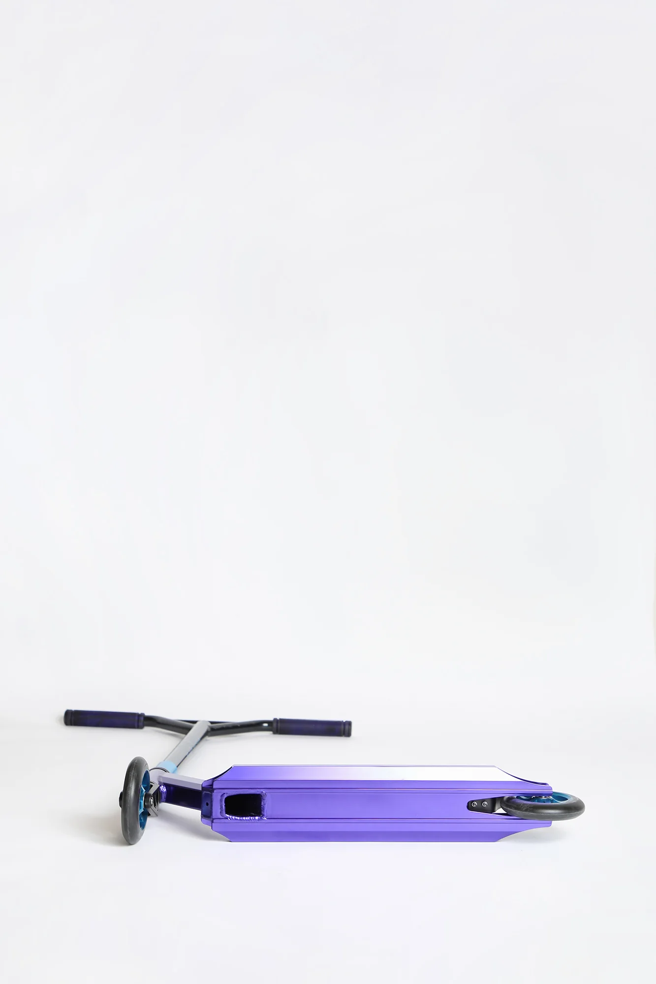Pivot X-Park Purple & Turquoise Scooter - Image 6