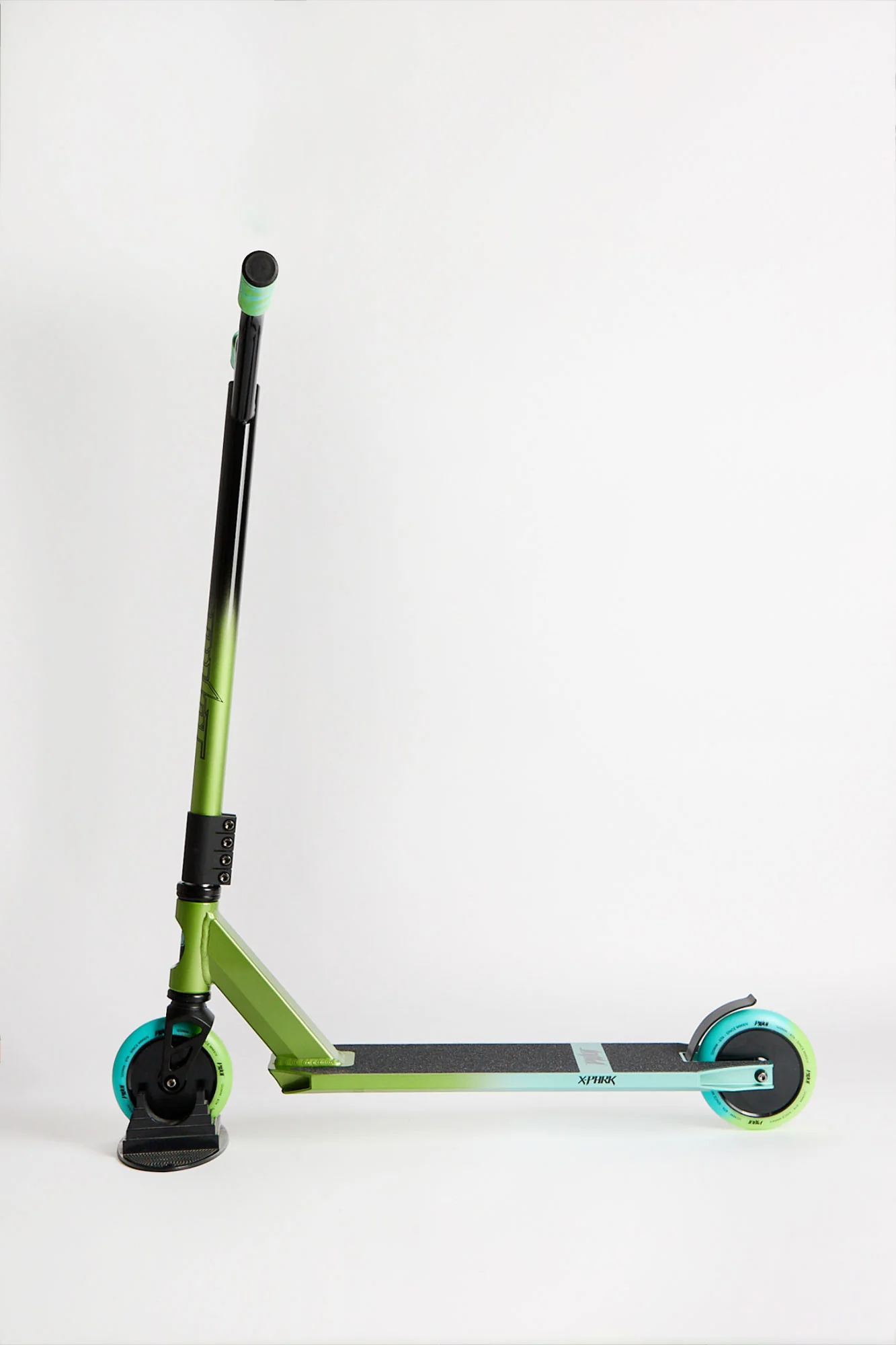 Pivot X-Park Green & Blue Fade Scooter - Image 2