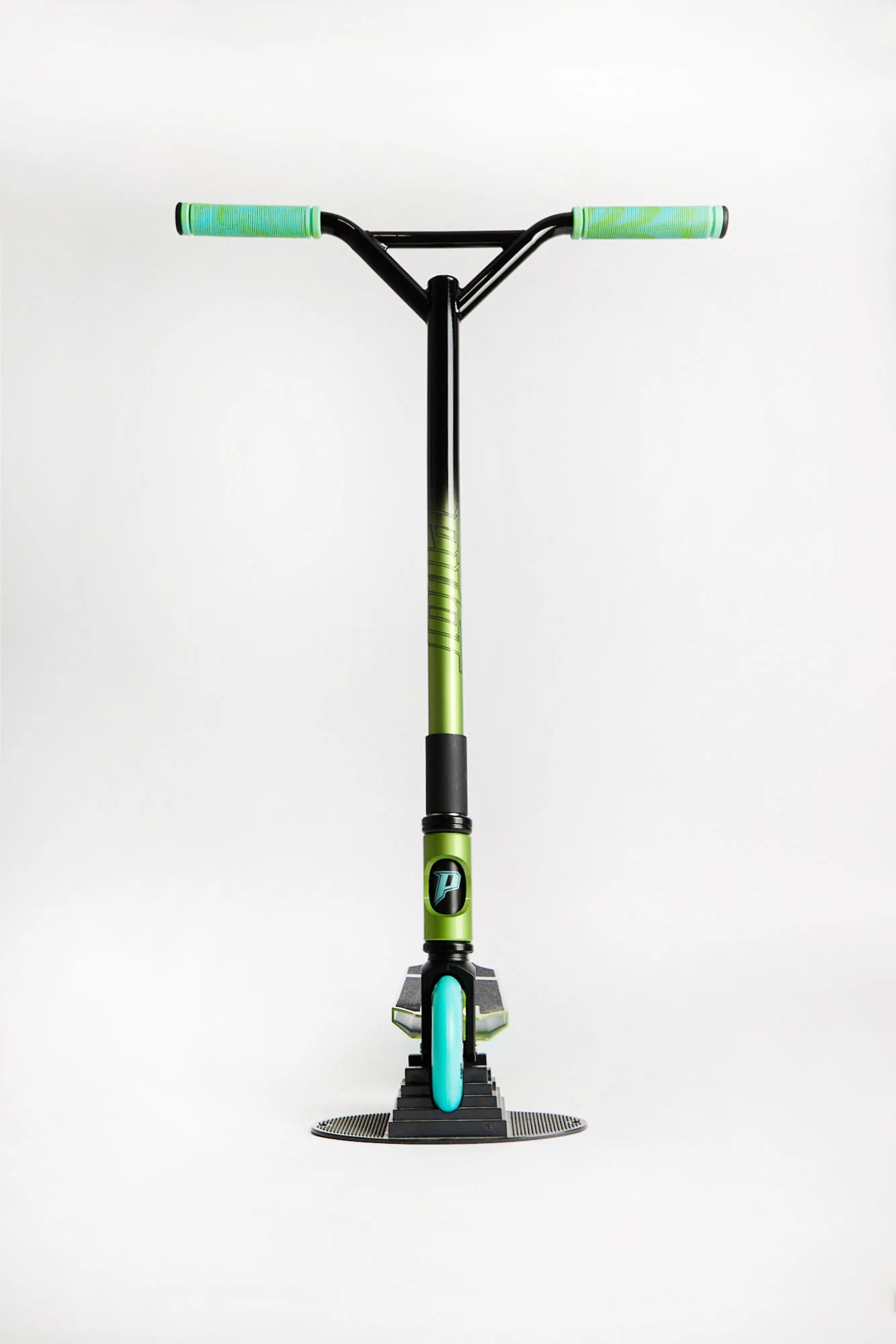 Pivot X-Park Green & Blue Fade Scooter - Image 3