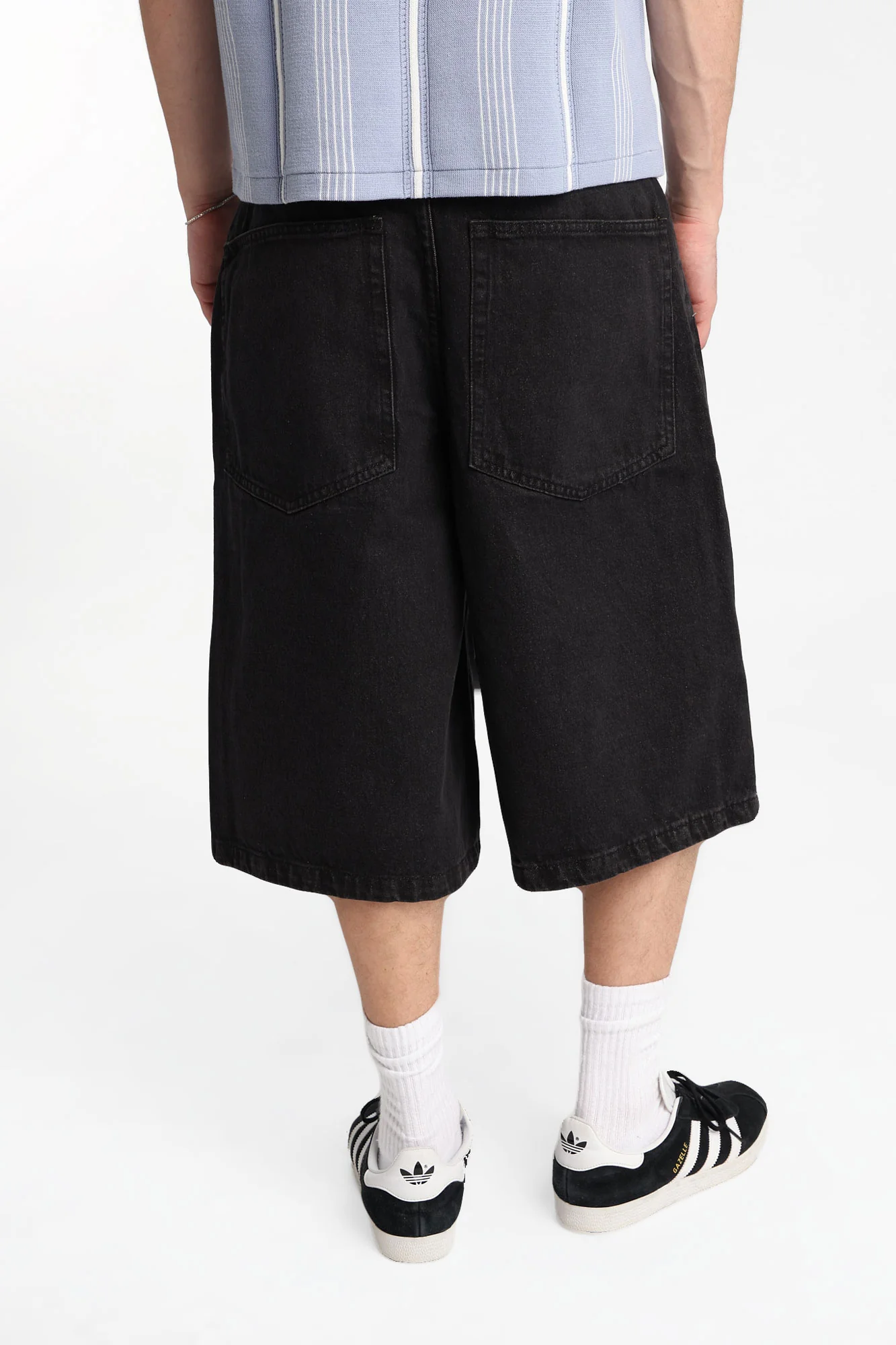 Short en jean ample à écusson logo Ford brodé - Image 3