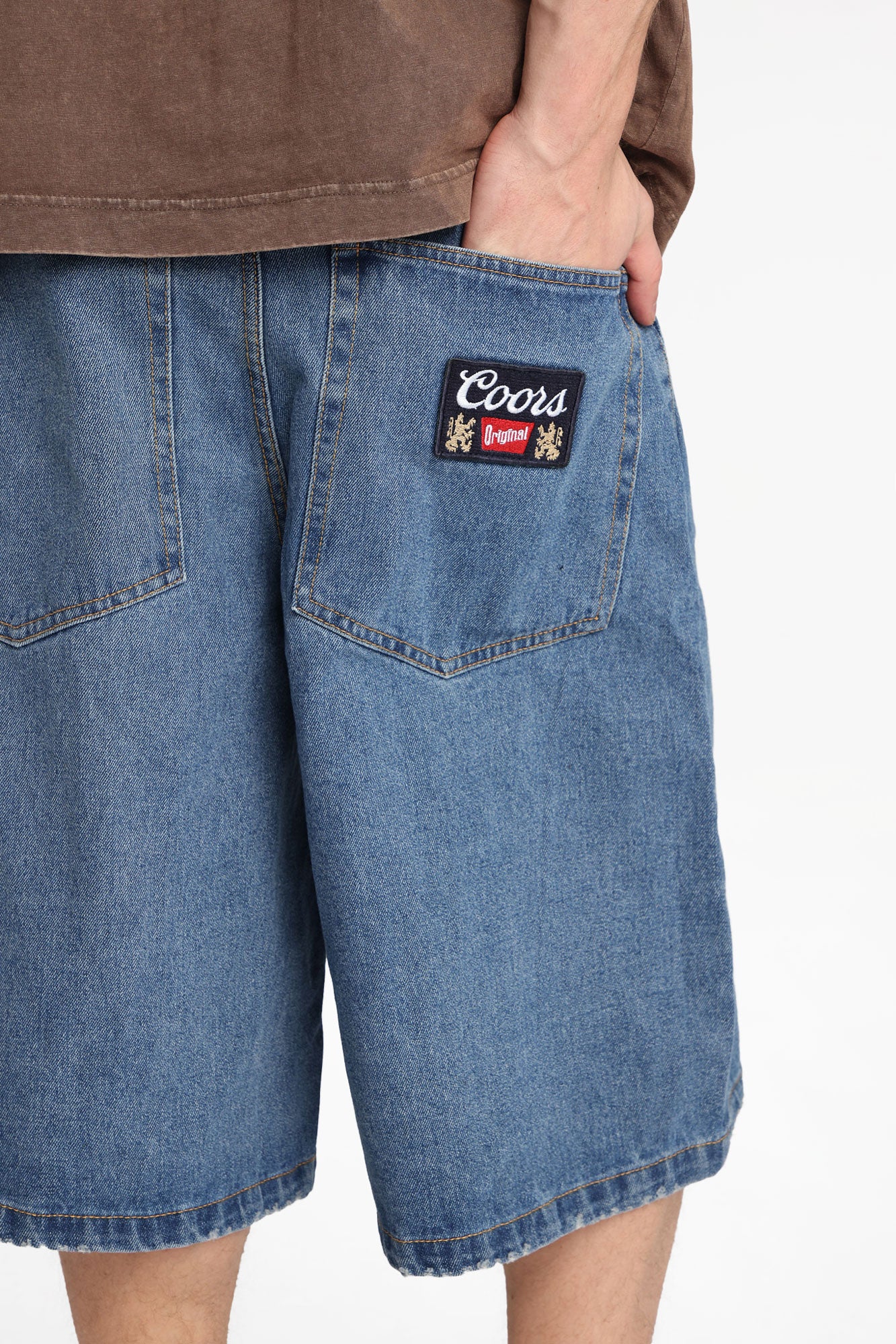 Short en jean ample à écusson Coors Original brodé