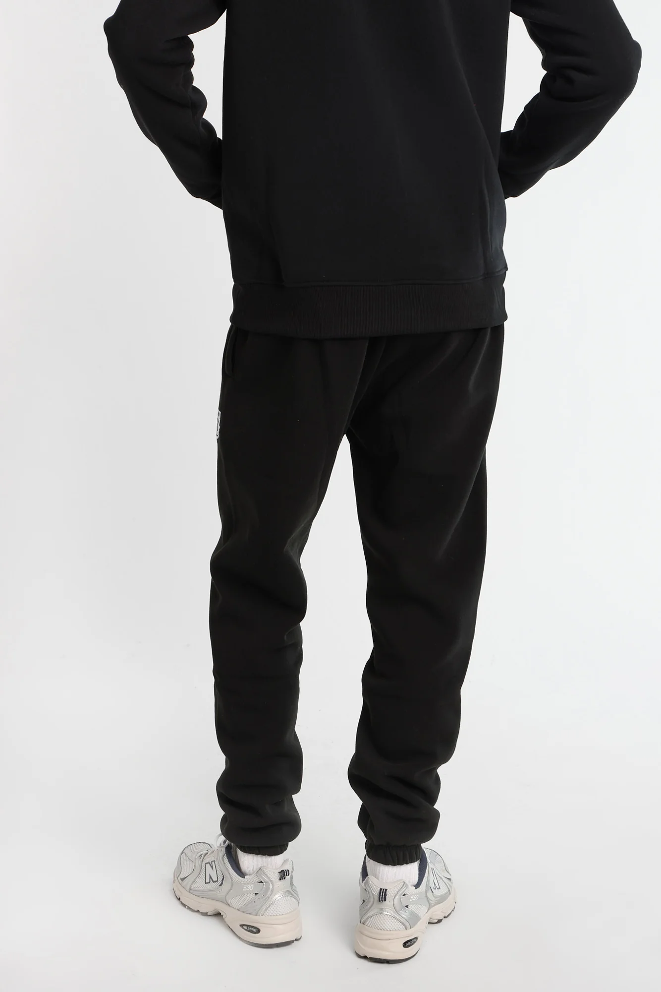 Los Angeles Lakers Embroidered Sweatpants - Image 3