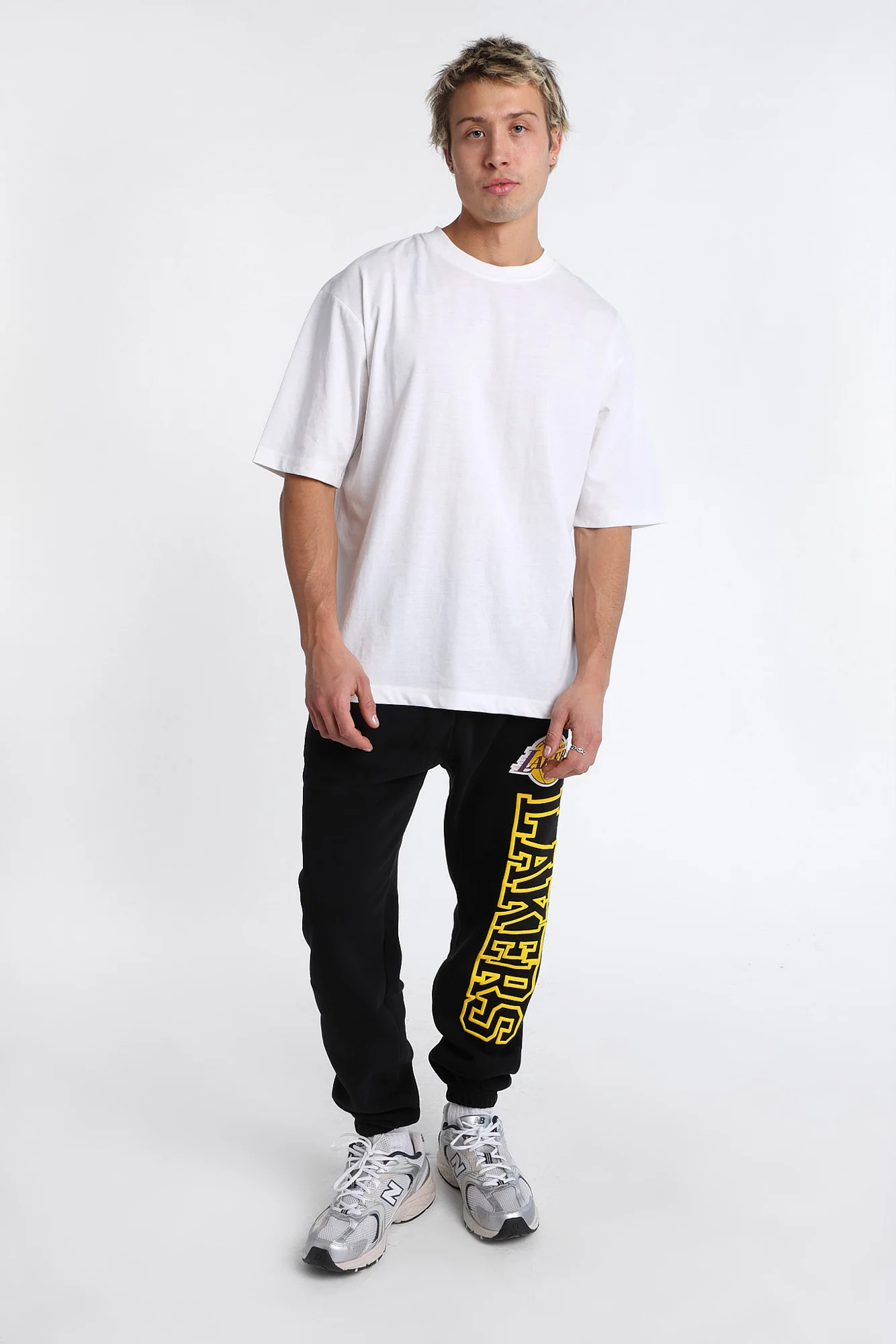 LA Lakers Leg Print Sweatpants - Image 4