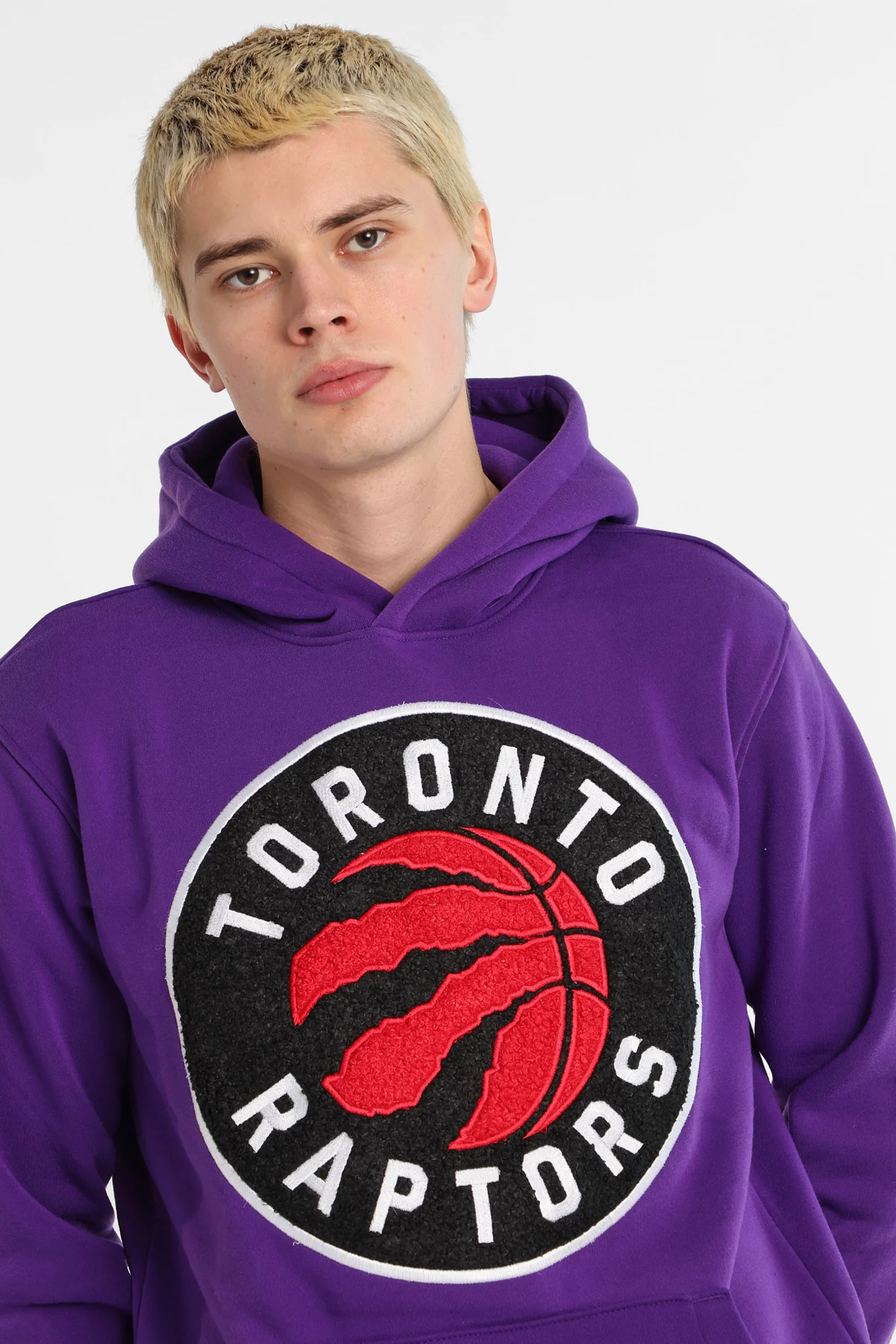 Haut à capuchon logo chenille Toronto Raptors - Image 2