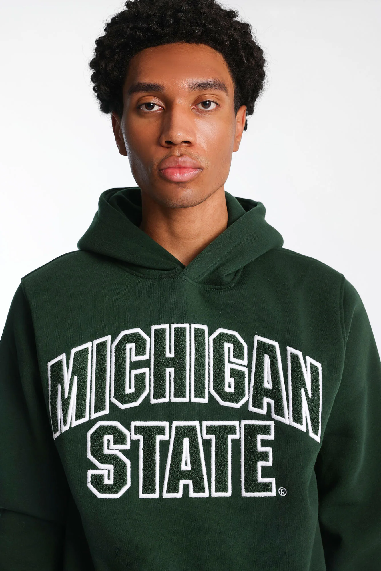 Haut à capuchon logo chenille Michigan State University - Image 2