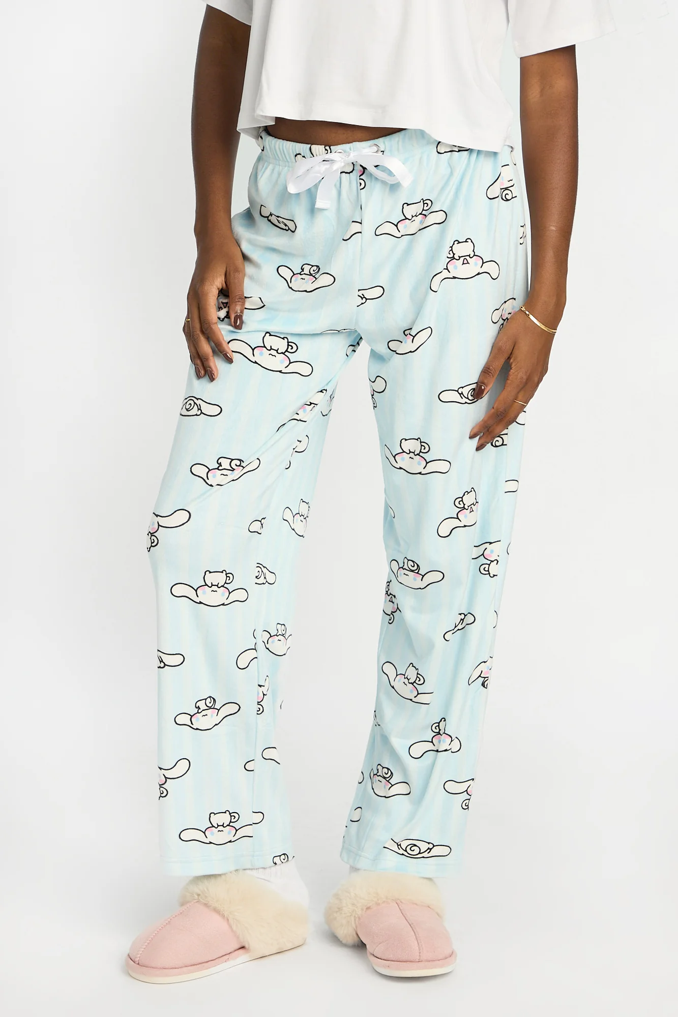 Ensemble pyjama en velour imprimé Cinnamoroll - Image 4
